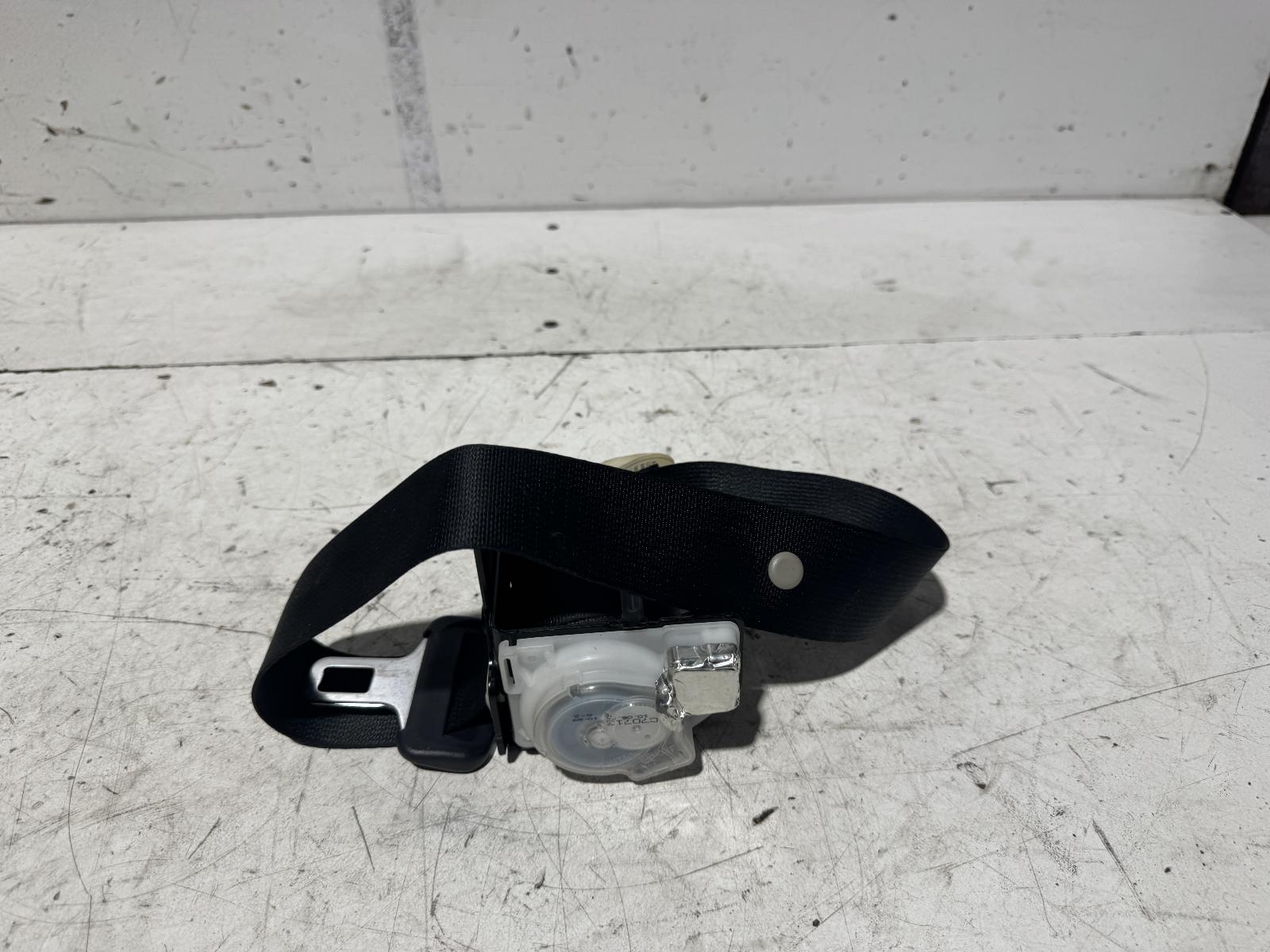 View Auto part Seatbelt/Stalk Toyota Corolla 2010