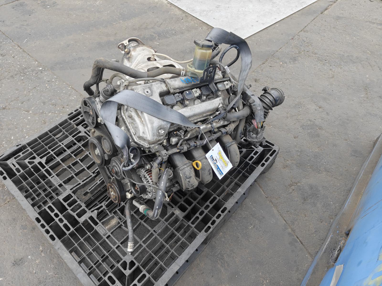 View Auto part Engine Toyota Corolla 2004