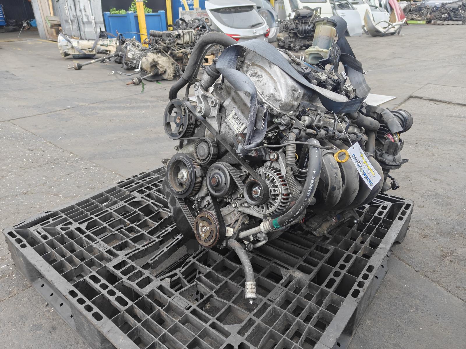 View Auto part Engine Toyota Corolla 2004
