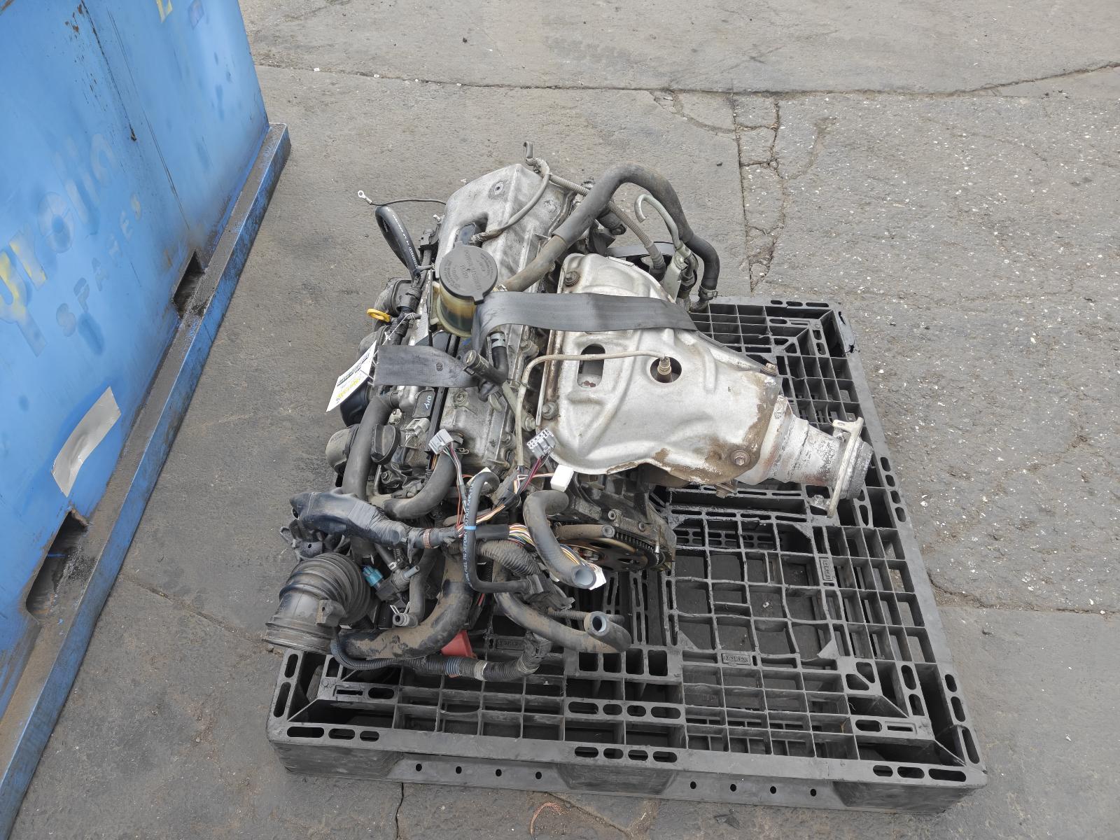 View Auto part Engine Toyota Corolla 2004