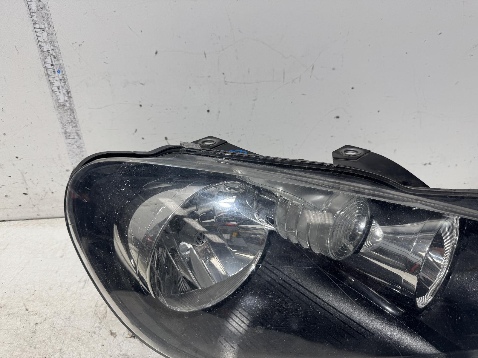 View Auto part Right Headlamp Volkswagen Golf 2010