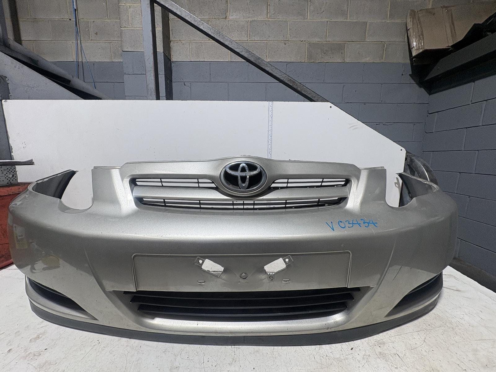 View Auto part Front Bumper Toyota Corolla 2004