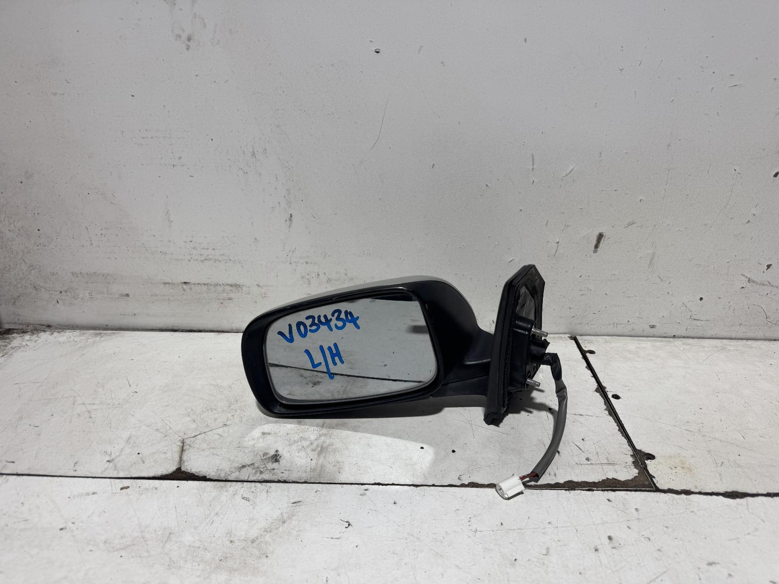 View Auto part Left Door Mirror Toyota Corolla 2004