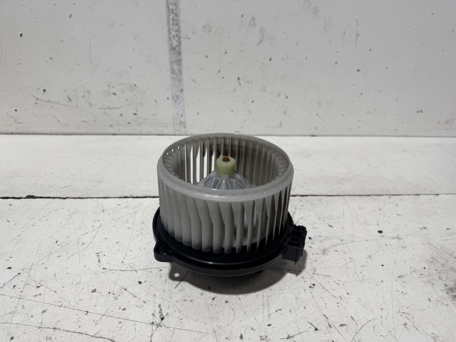 View Auto part Heater Fan Motor Lexus Rx Series 2006