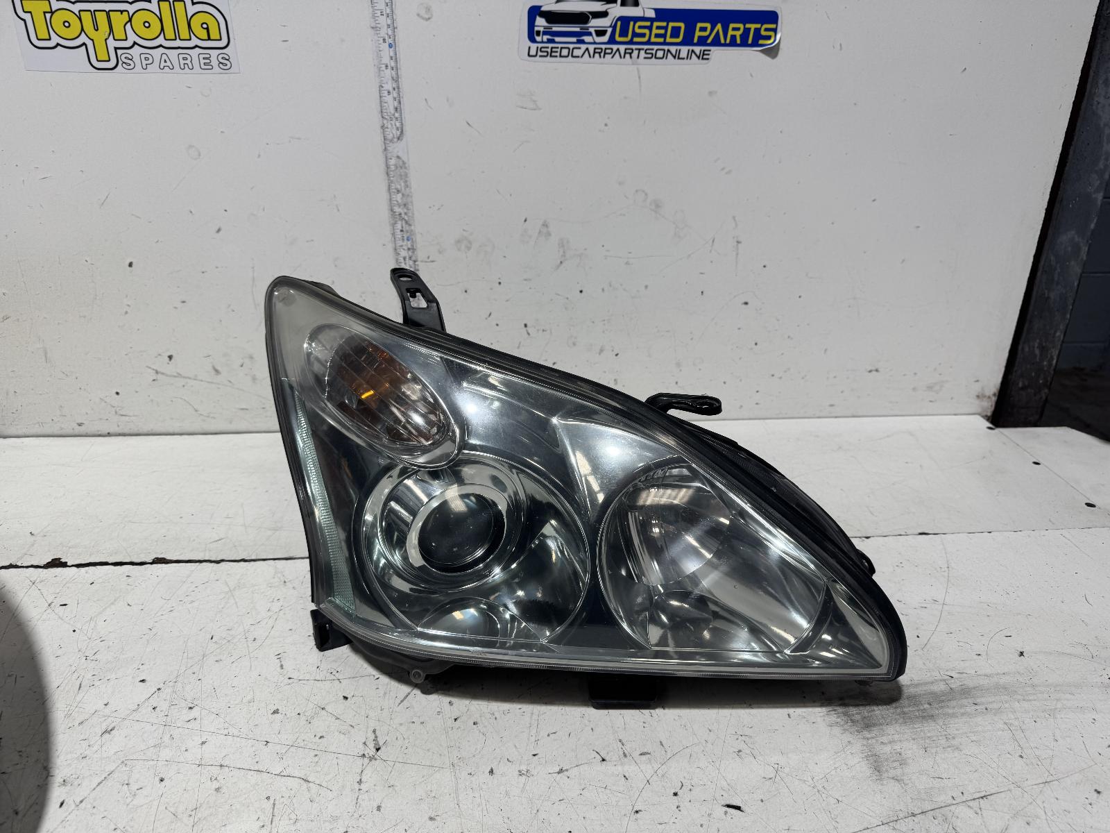 View Auto part Right Headlamp Lexus Rx Series 2006