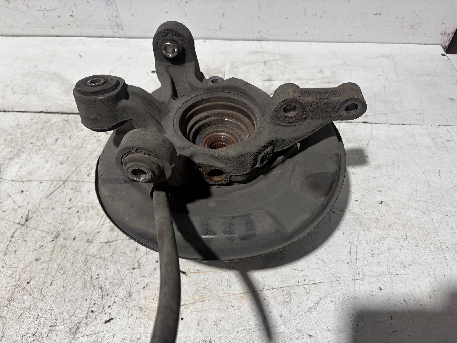 View Auto part Left Rear Hub Assembly Lexus Rx Series 2006