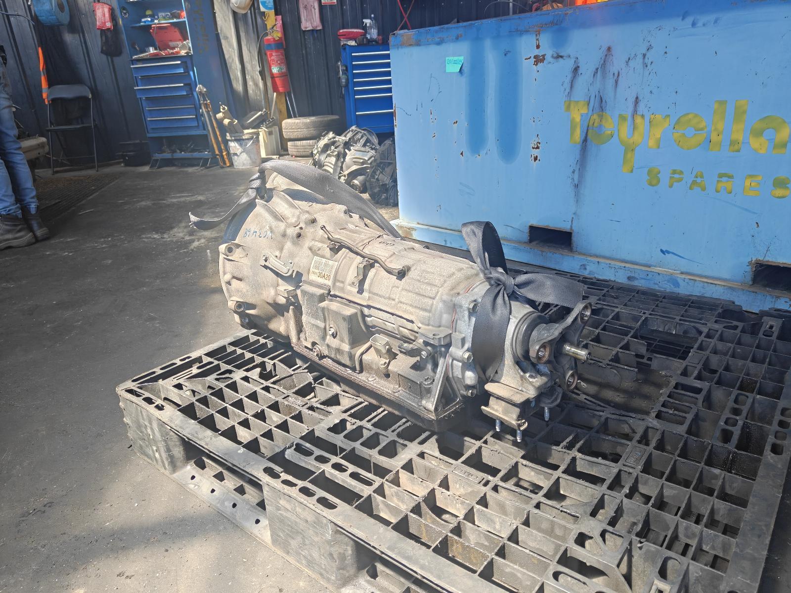 View Auto part Trans/Gearbox Toyota Crown 2006