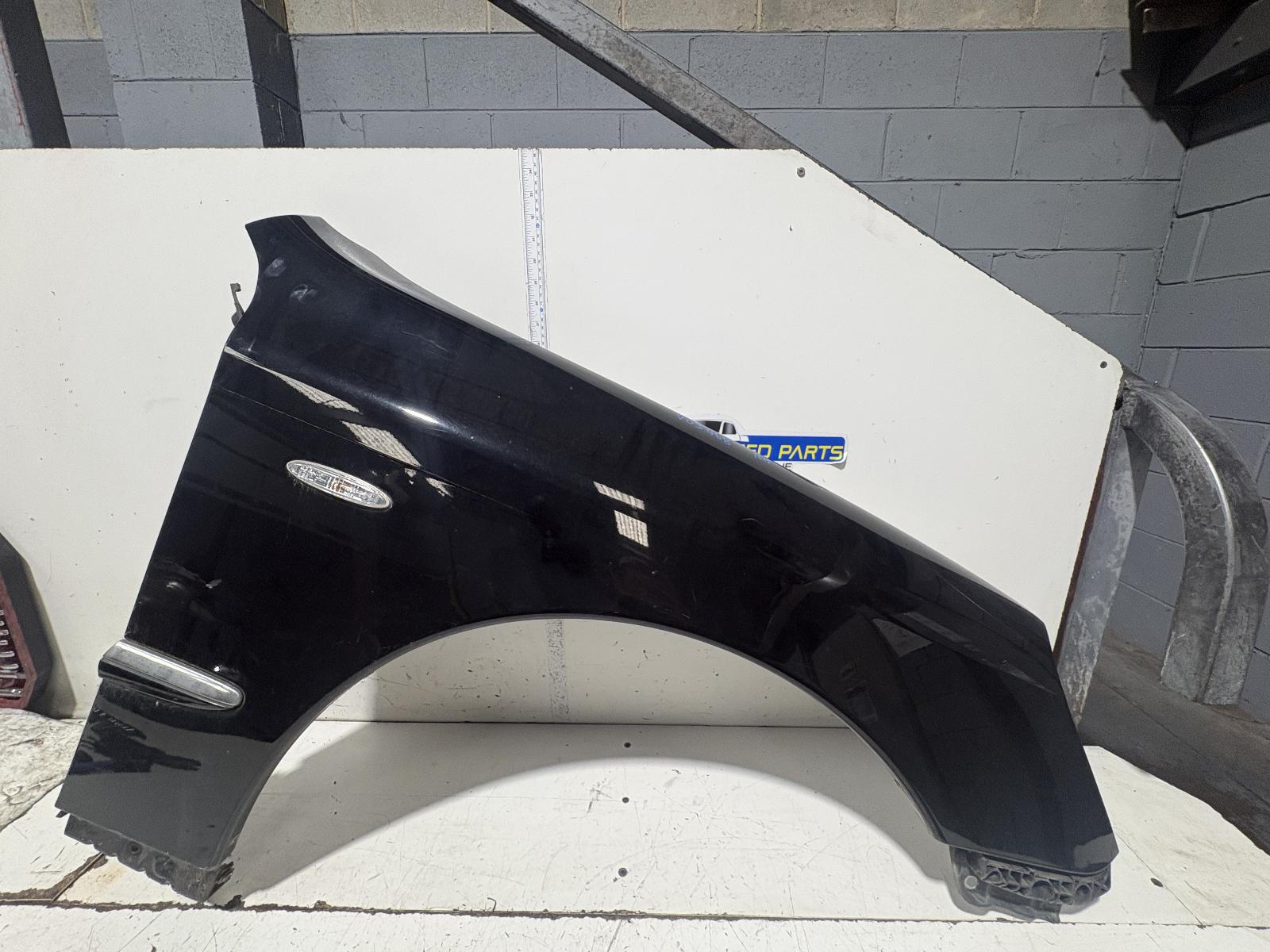 View Auto part Right Guard Toyota Crown 2006
