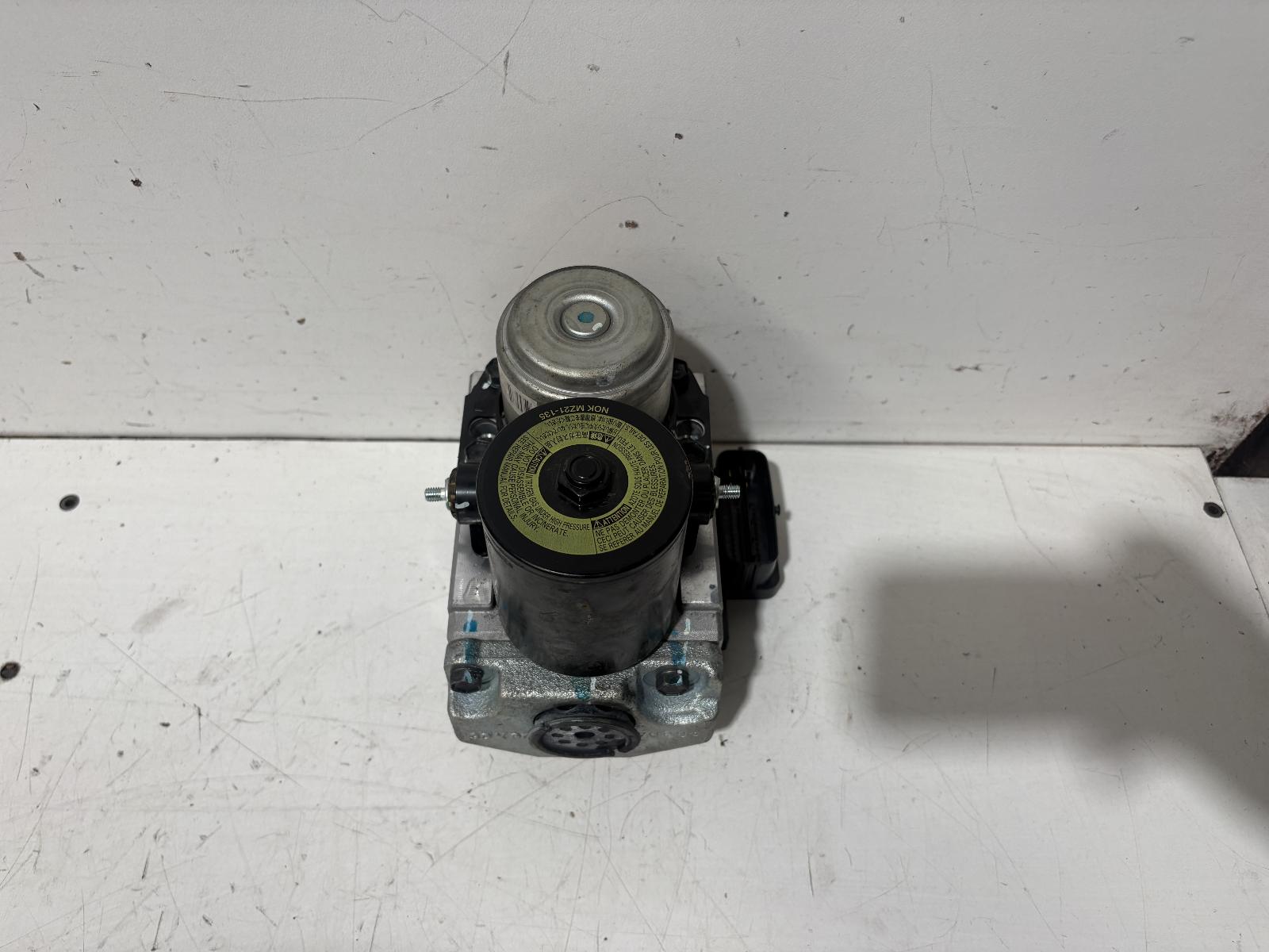 View Auto part Abs Pump/Modulator Toyota Crown 2006