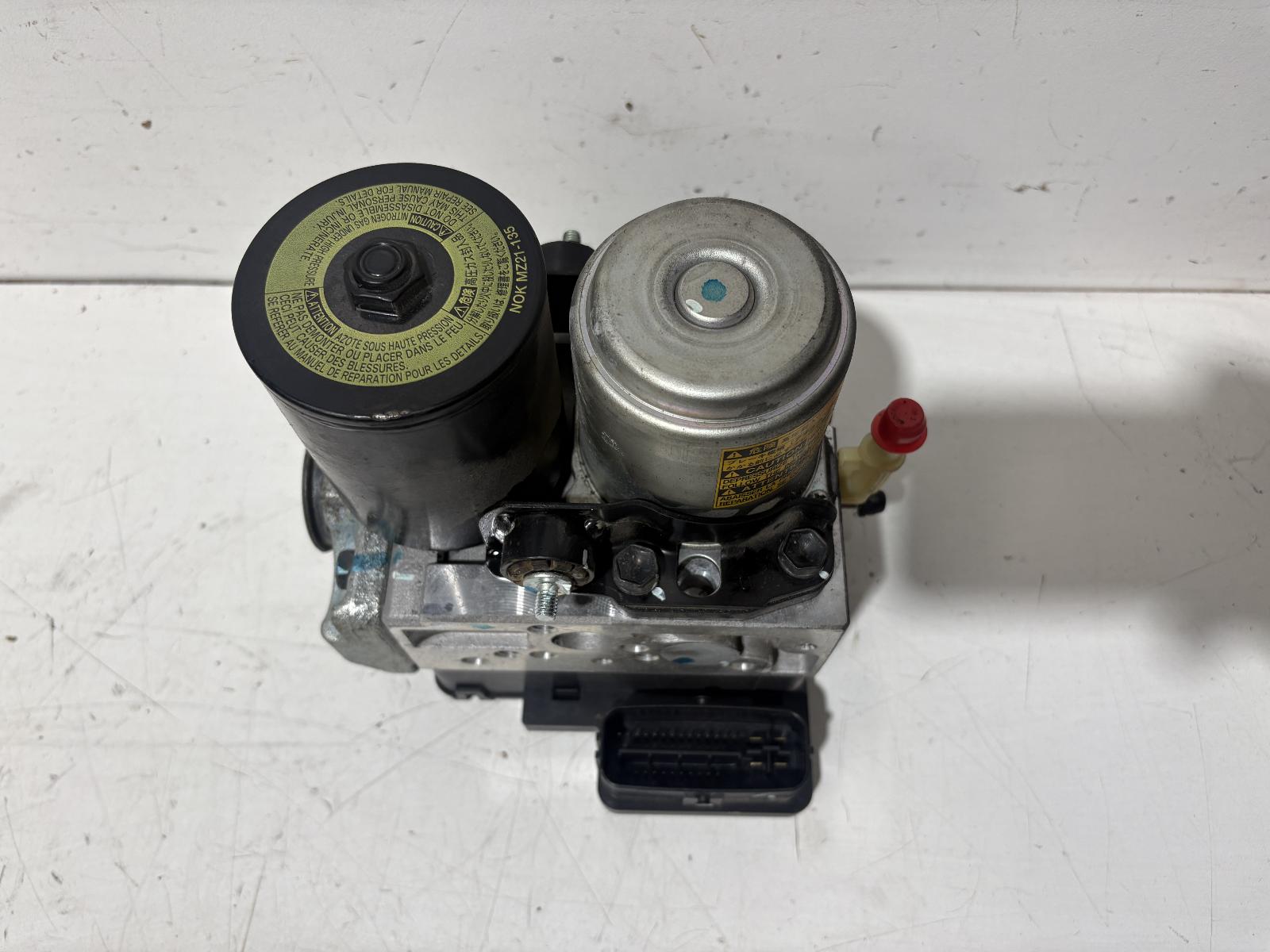 View Auto part Abs Pump/Modulator Toyota Crown 2006