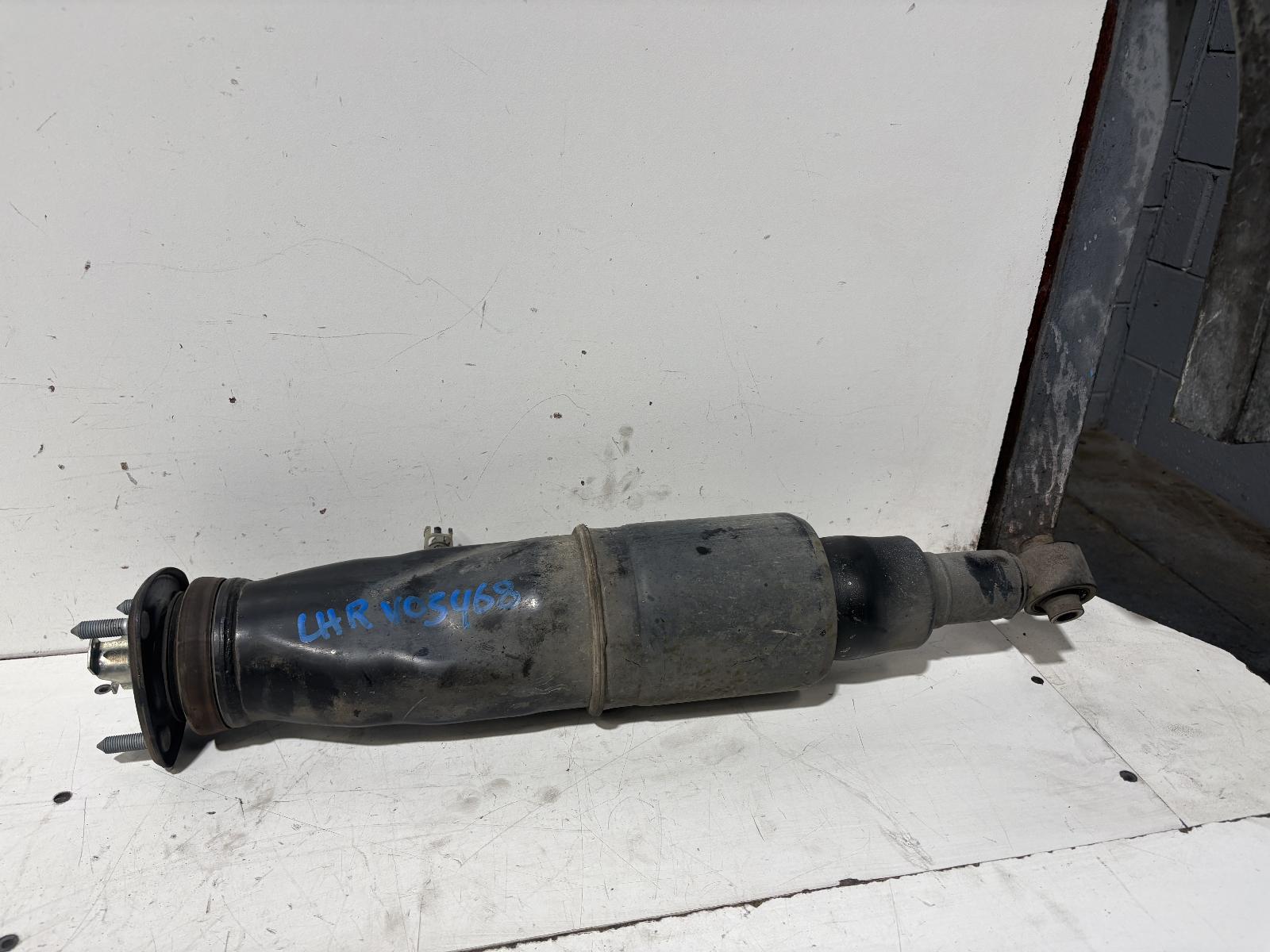 View Auto part Left Rear Strut Toyota Crown 2006