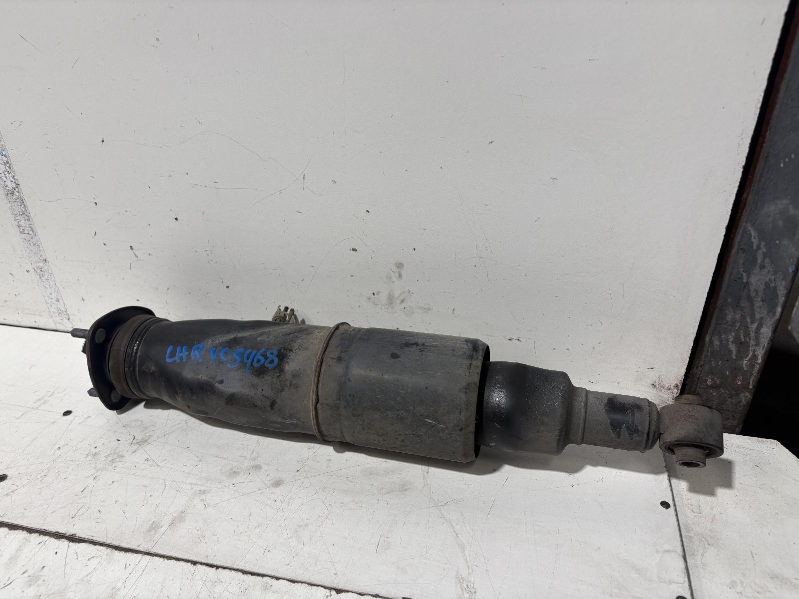 View Auto part Left Rear Strut Toyota Crown 2006