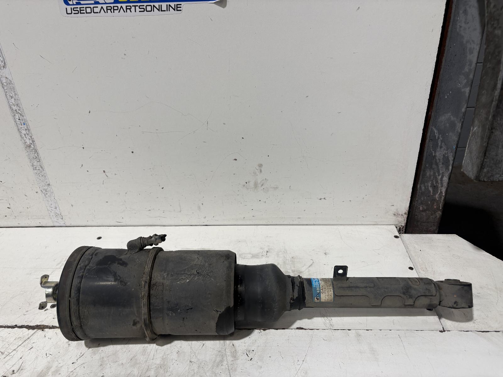 View Auto part Left Front Strut Toyota Crown 2006