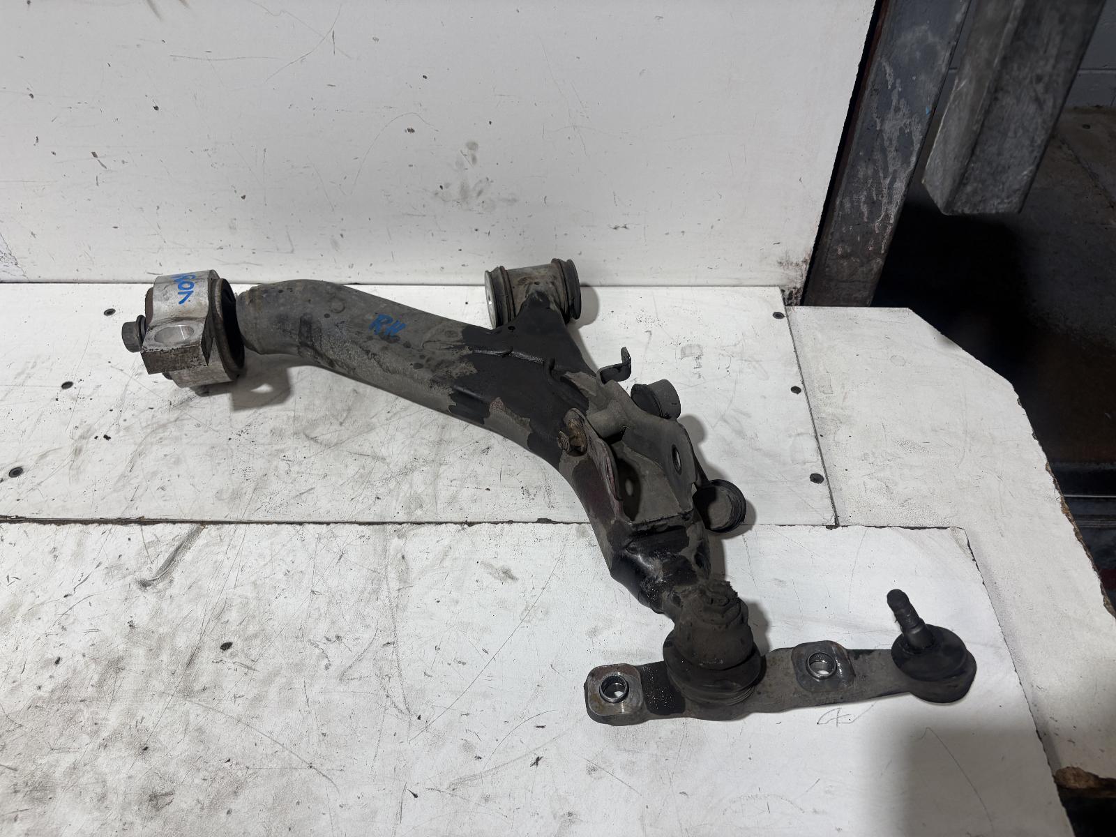 View Auto part Right Front Lower Control Arm Toyota Crown 2006