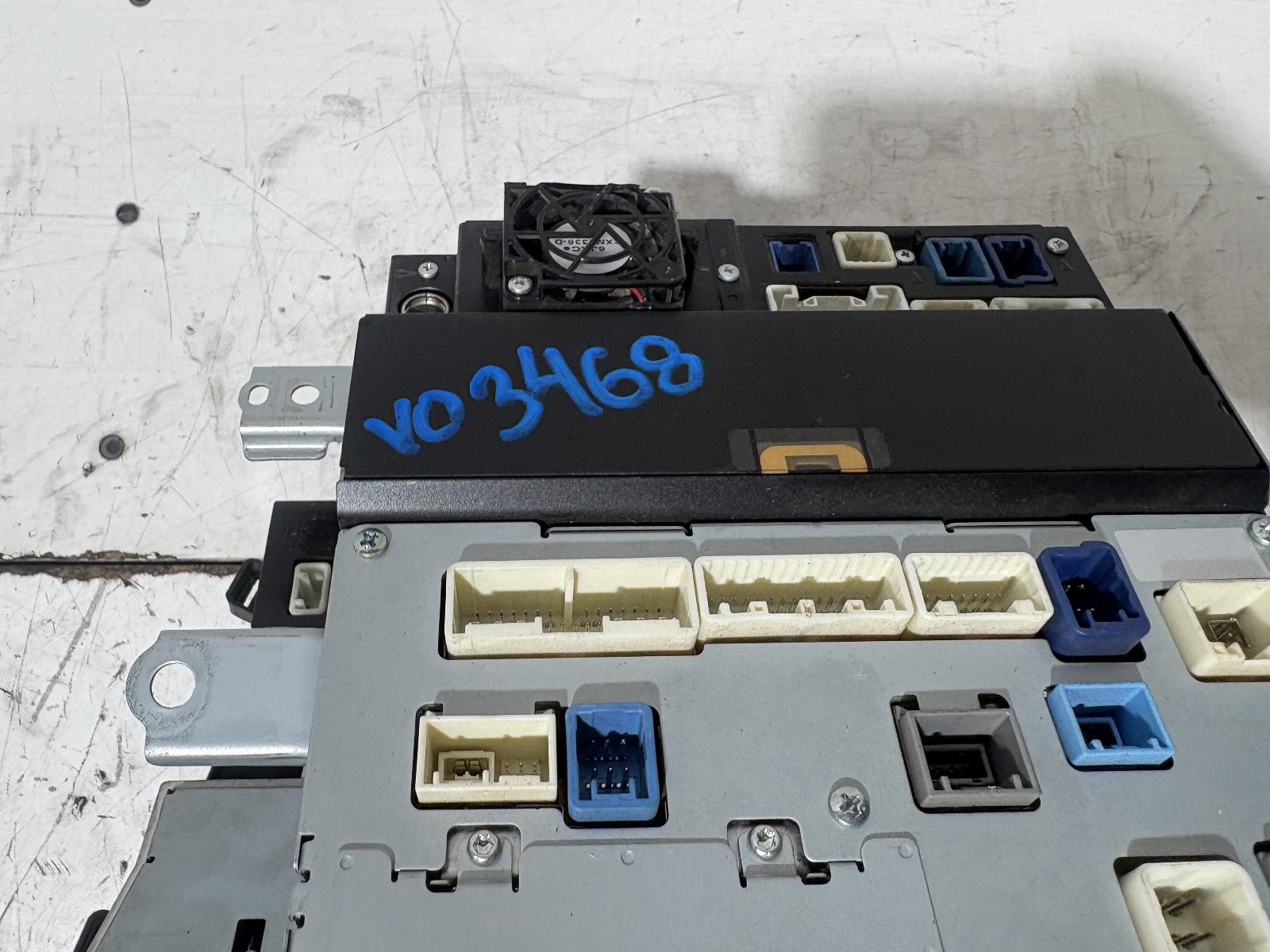View Auto part Radio/Cd/Dvd/Sat/Tv Toyota Crown 2006