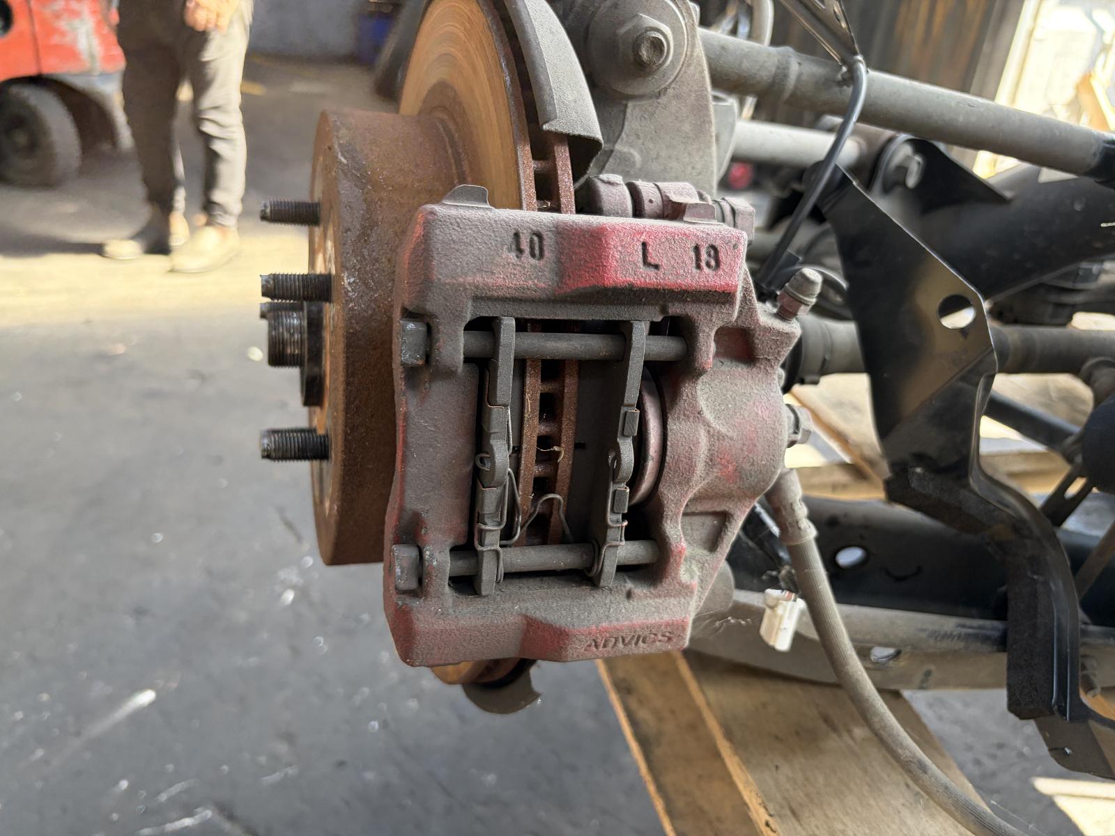 View Auto part Caliper Toyota Crown 2006