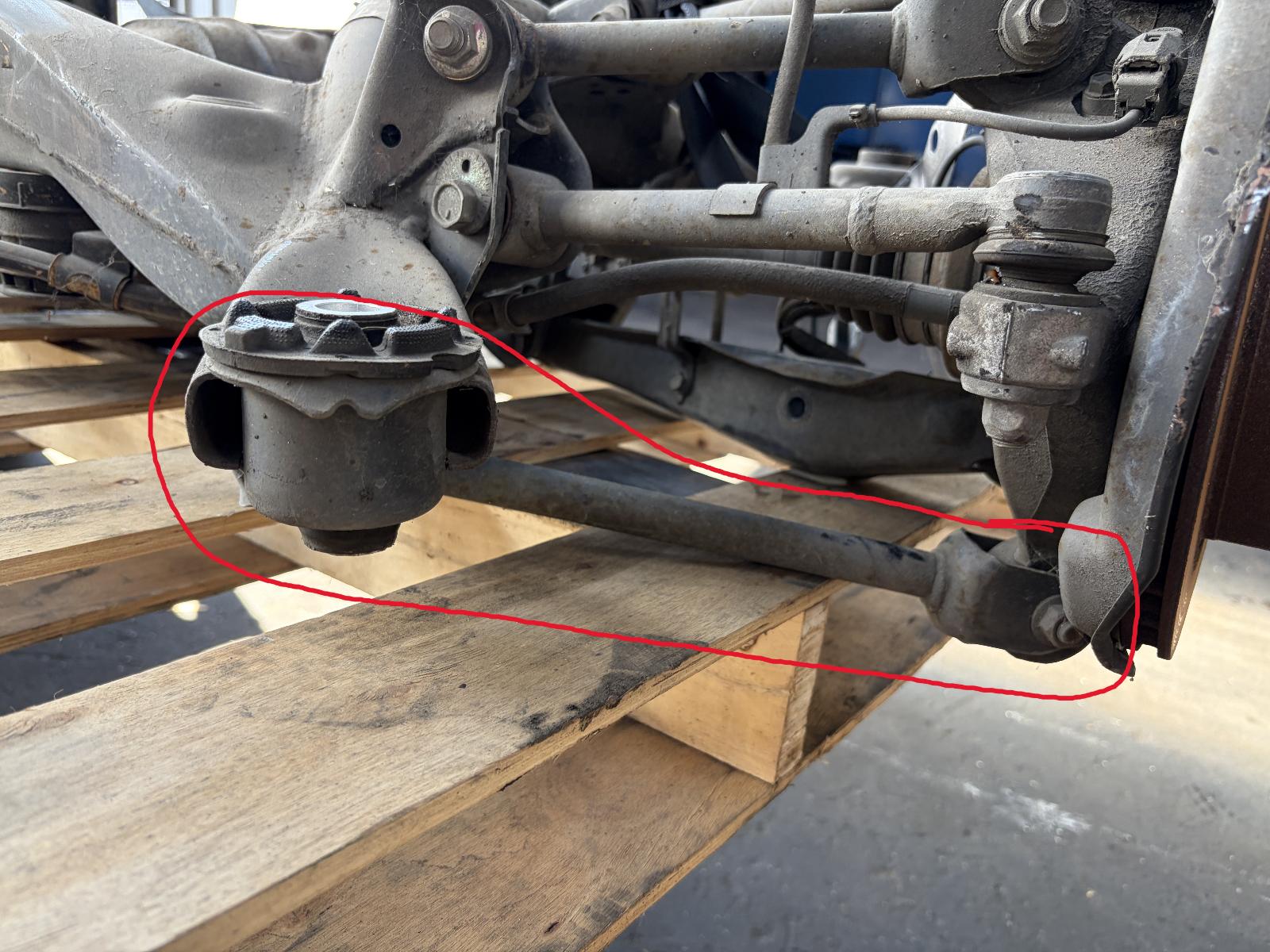 View Auto part Left Rear Trailing Arm Toyota Crown 2006