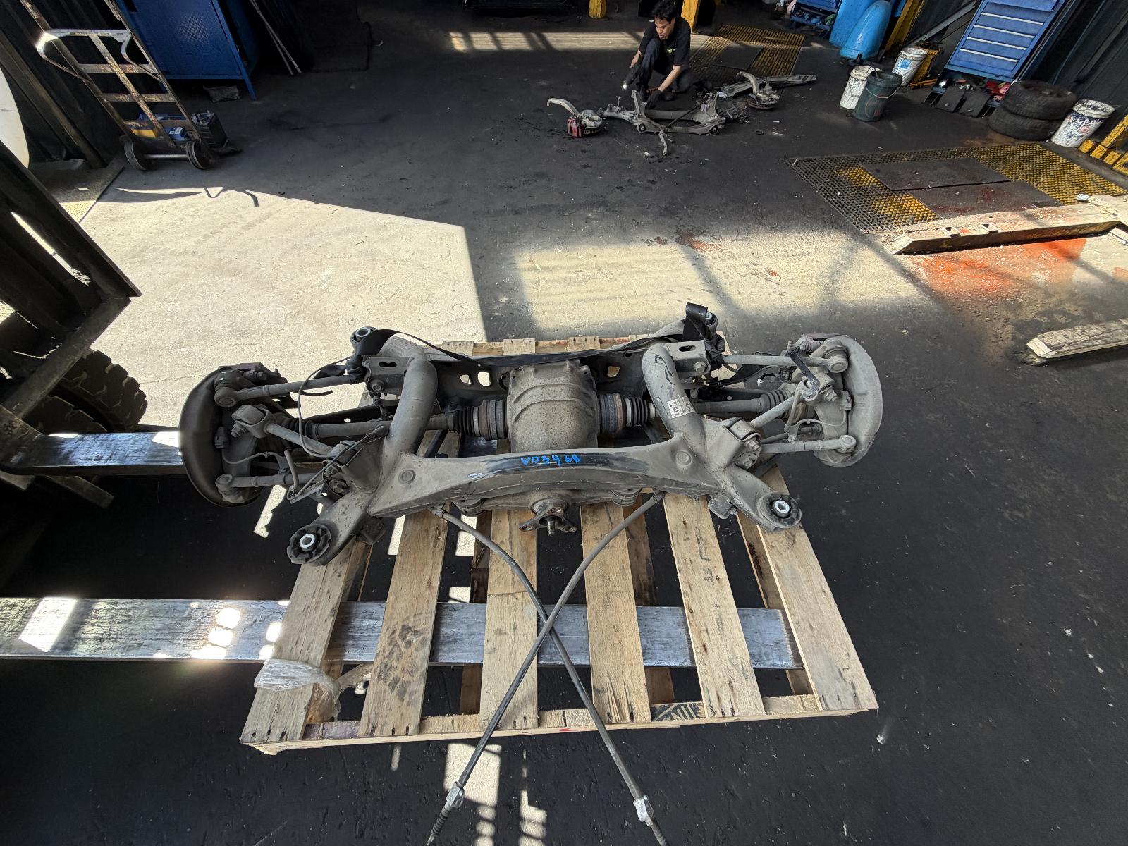 View Auto part Left Rear Trailing Arm Toyota Crown 2006