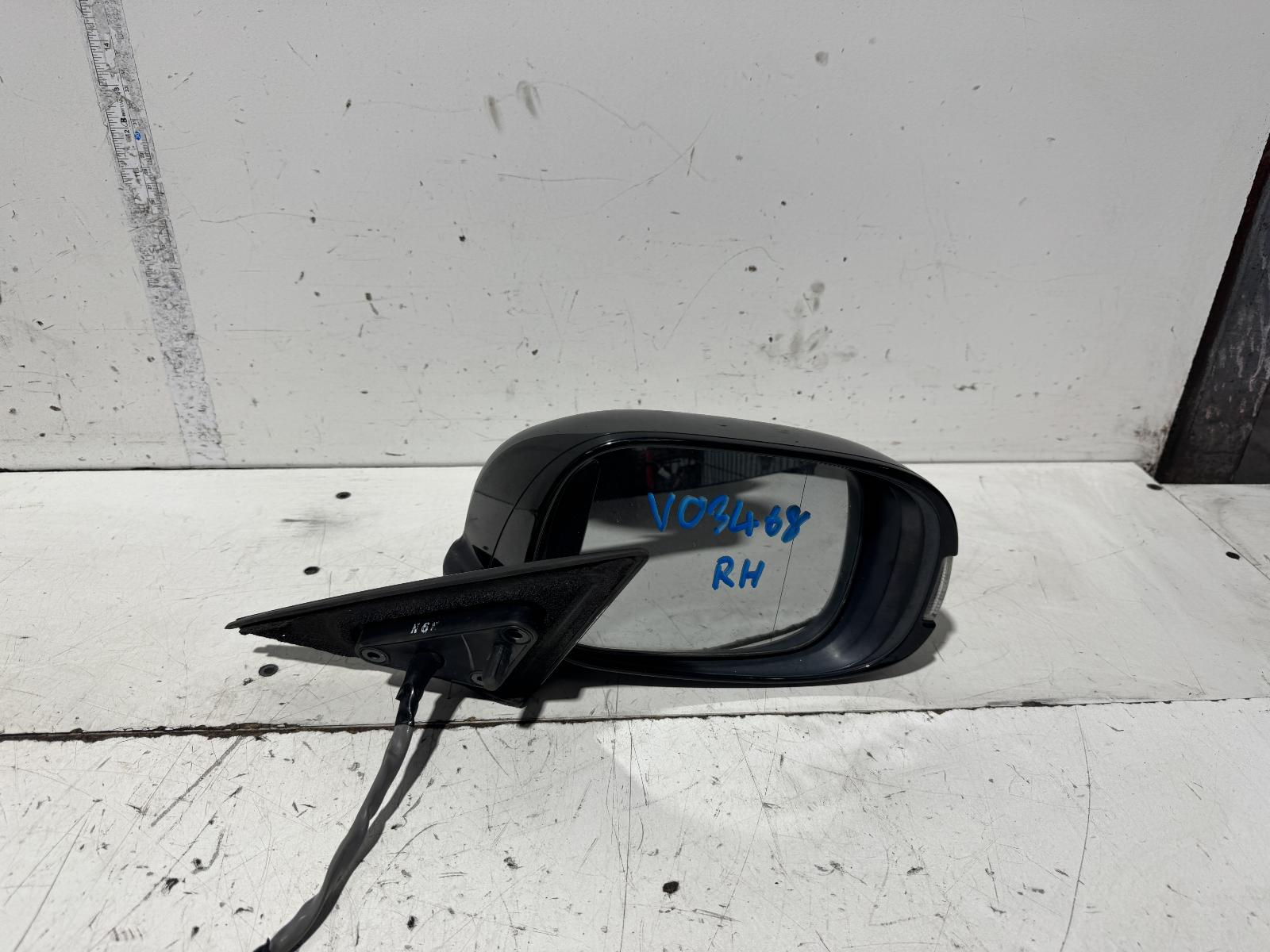 View Auto part Right Door Mirror Toyota Crown 2006