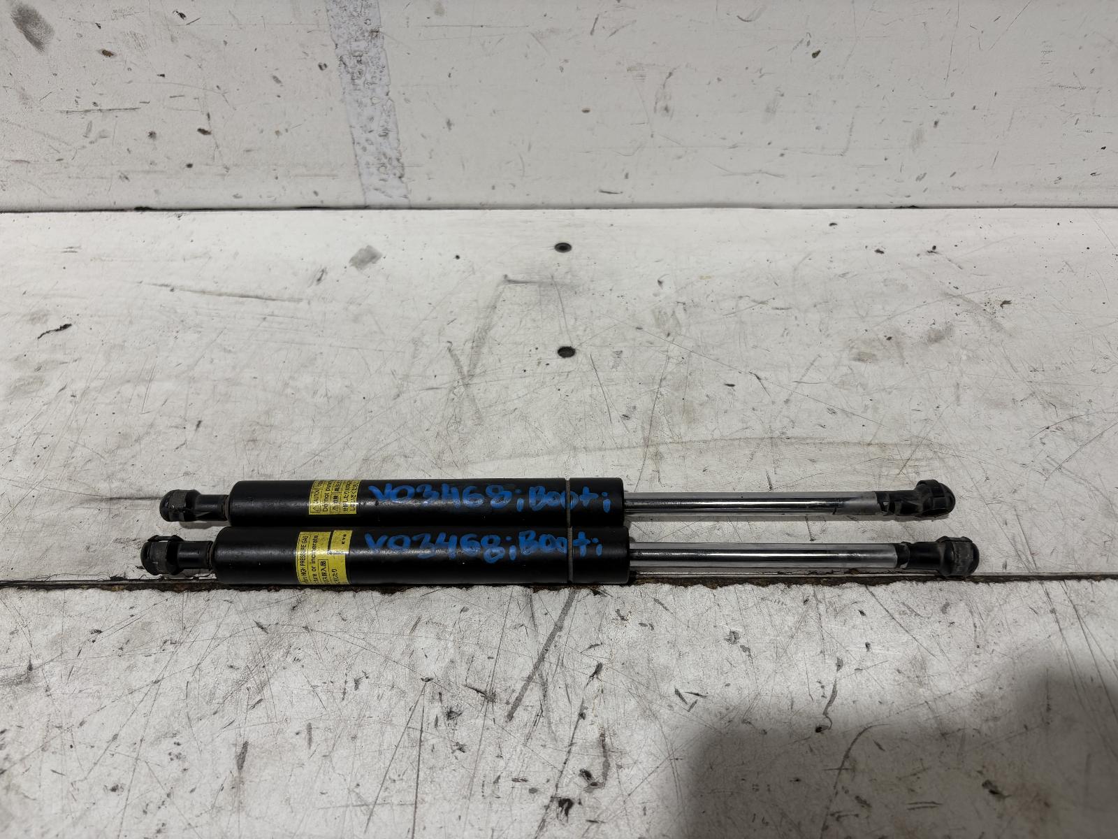 View Auto part Hatch Strut Toyota Crown 2006