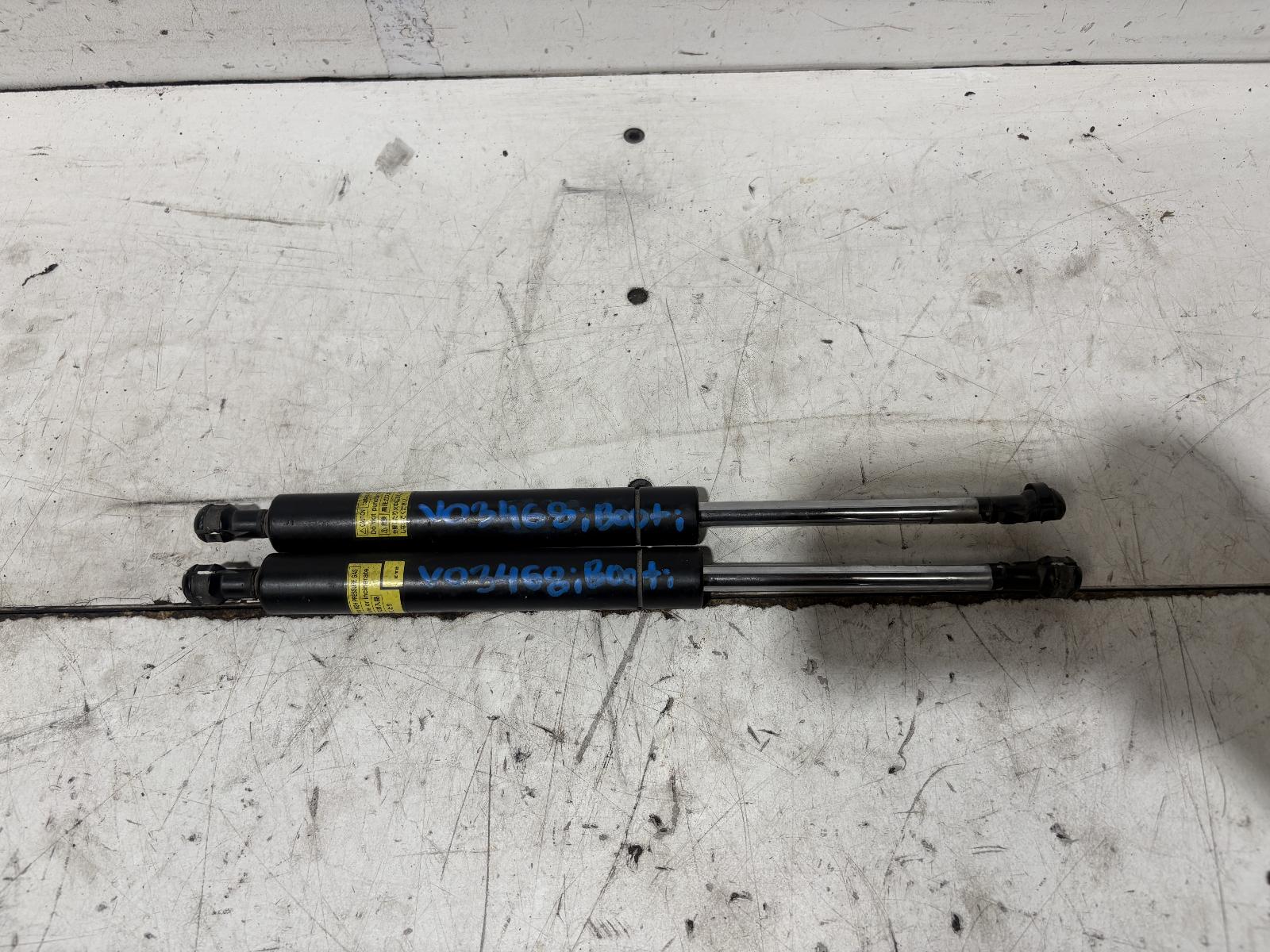 View Auto part Hatch Strut Toyota Crown 2006