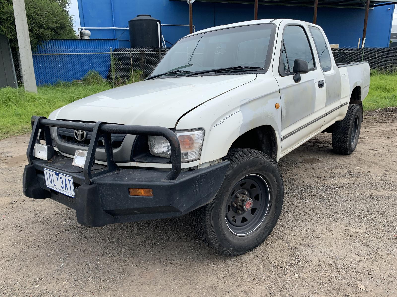 View Auto part Air Flow Meter Toyota Hilux 2004