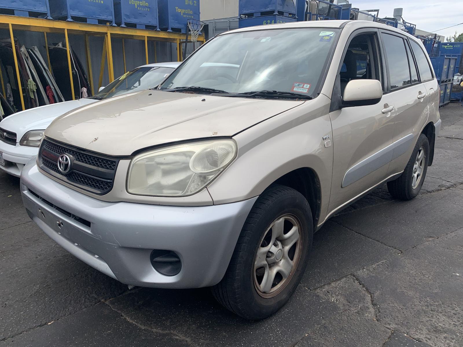 Left Rear 1/4 Door Glass Rav4 Toyota 2005
