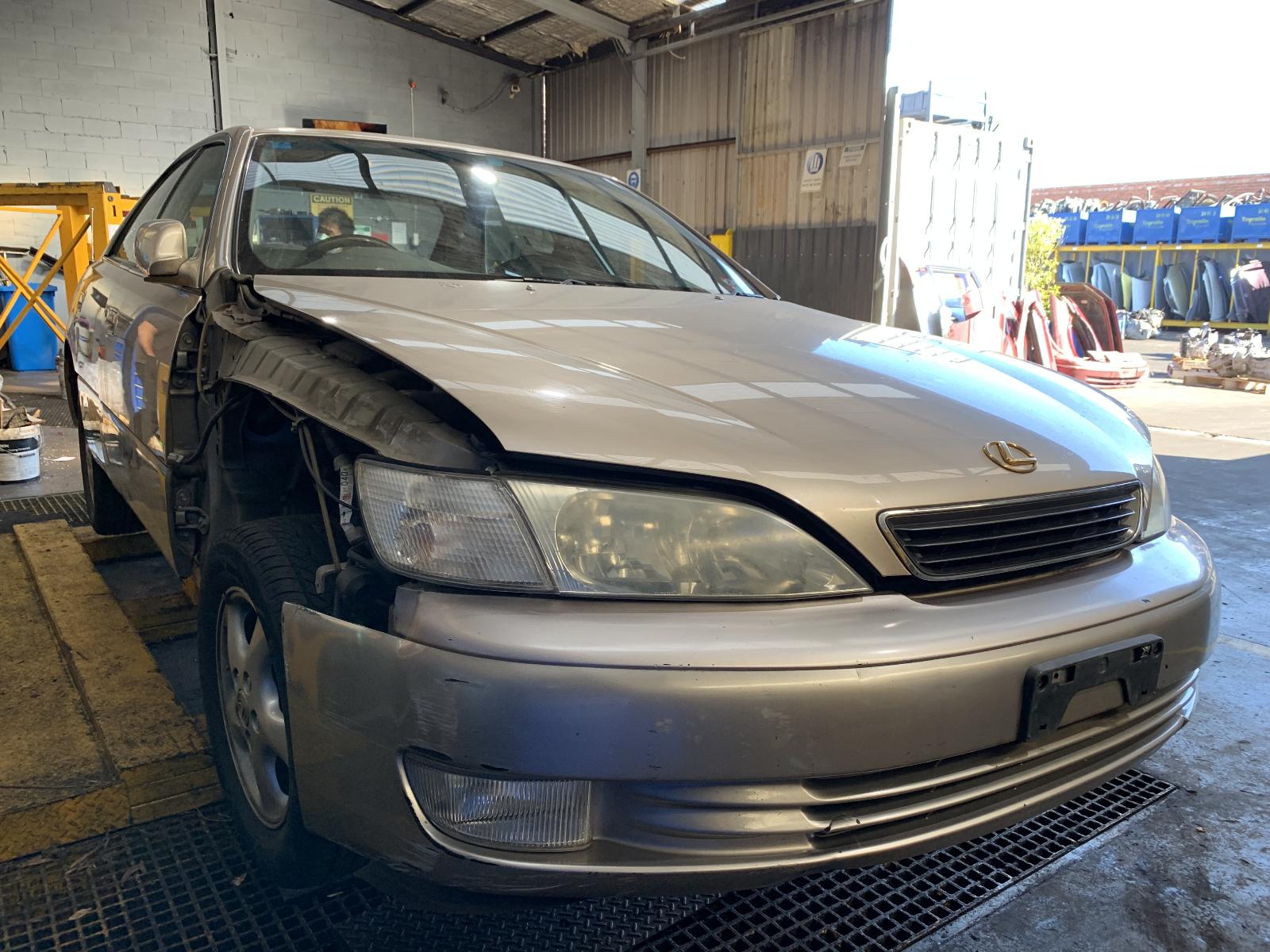 View Auto part Ignition W/ Key Lexus Es300 (92-05) 1997