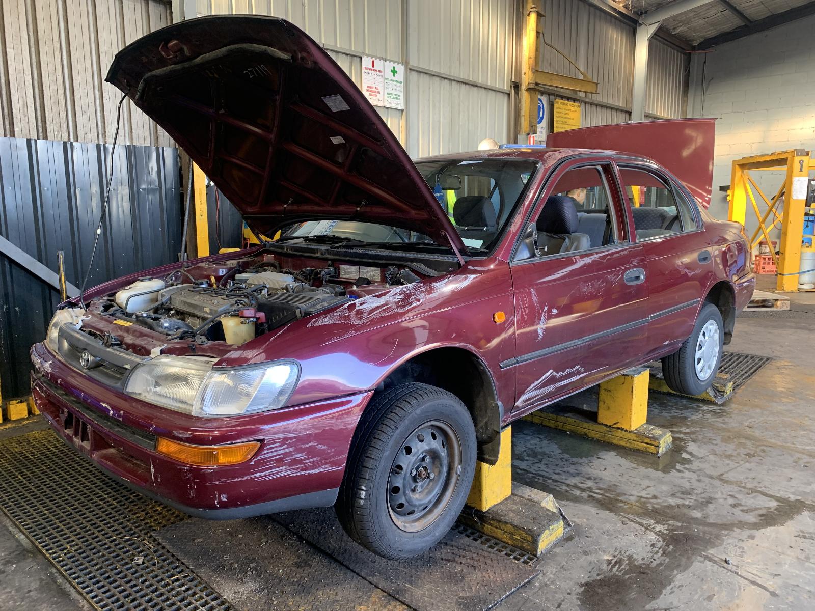 View Auto part Seatbelt/Stalk Toyota Corolla 1997