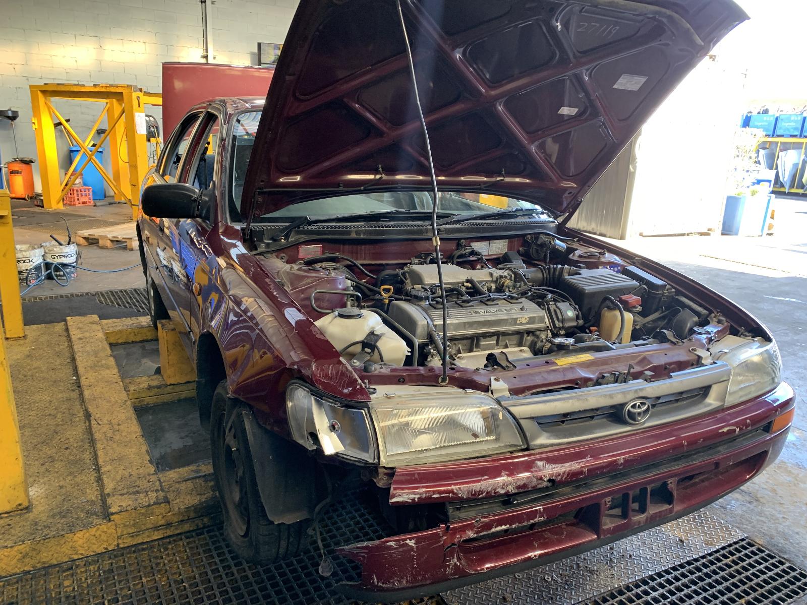 View Auto part Seatbelt/Stalk Toyota Corolla 1997