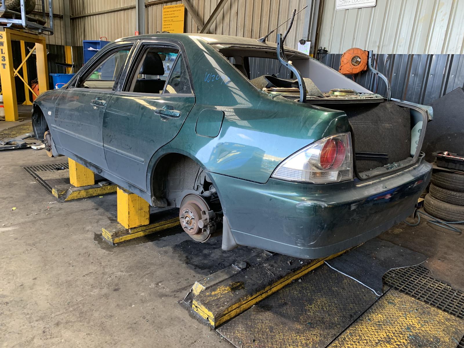 View Auto part Fan Lexus Is200/is300 2000