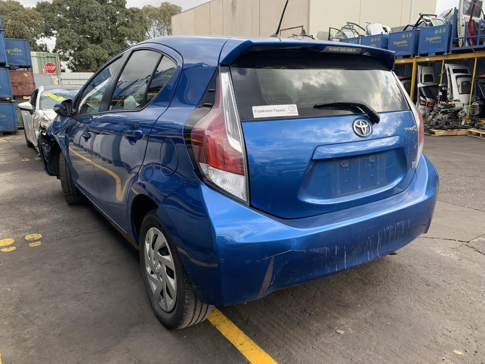 View Auto part Door Handle Toyota Prius 2015