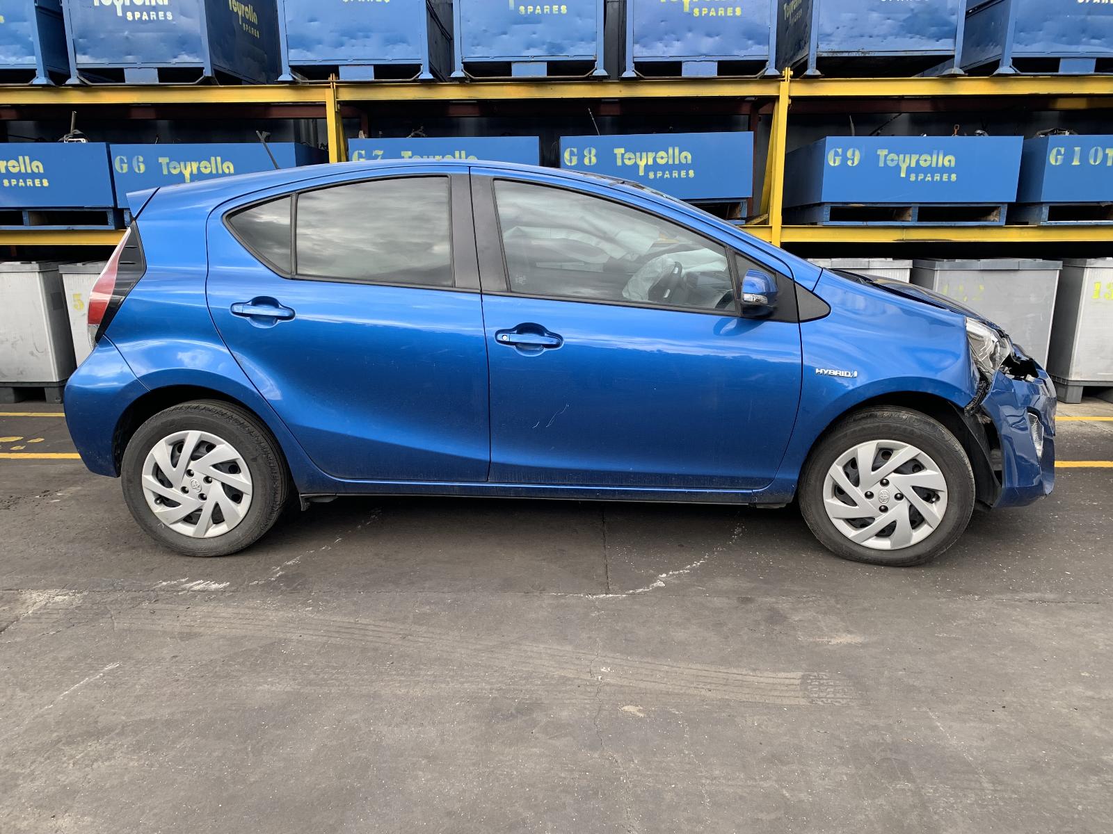 View Auto part Door Handle Toyota Prius 2015