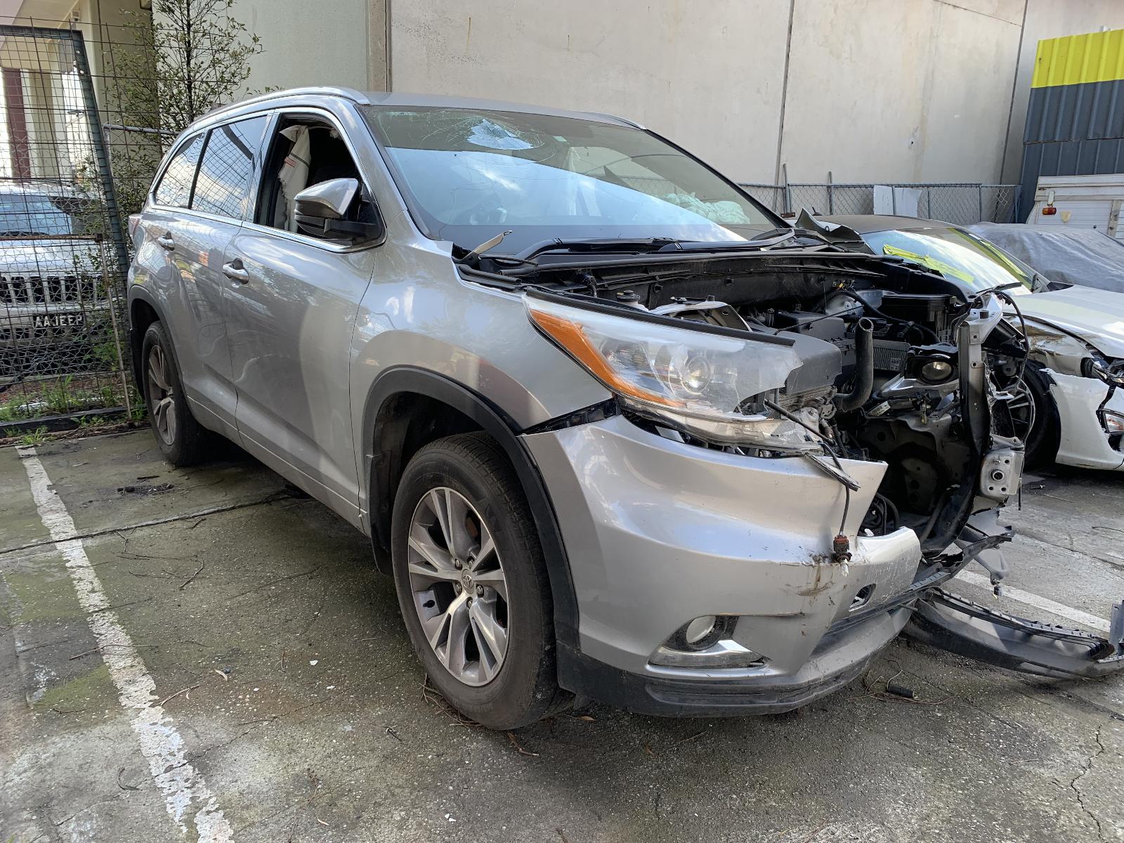 View Auto part Wheel Mag Toyota Kluger 2014