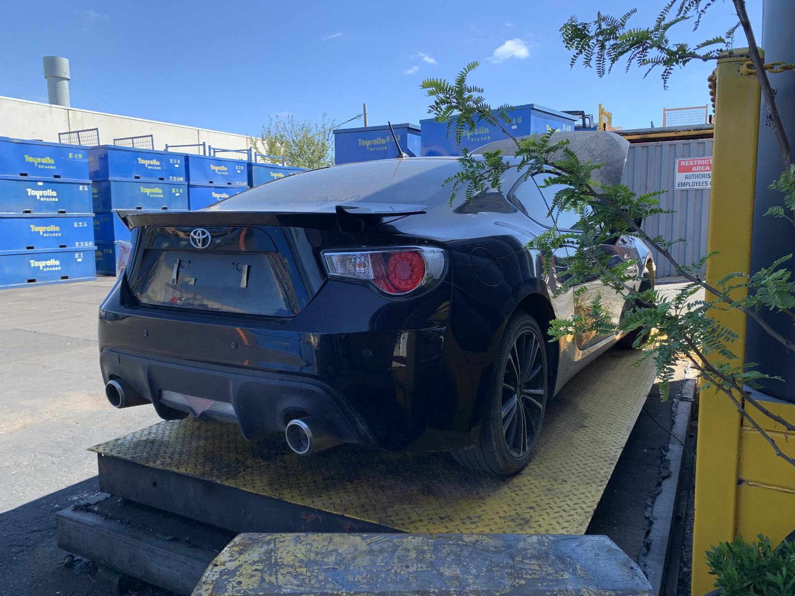 View Auto part Fuel Sending Unit Toyota 86 2013