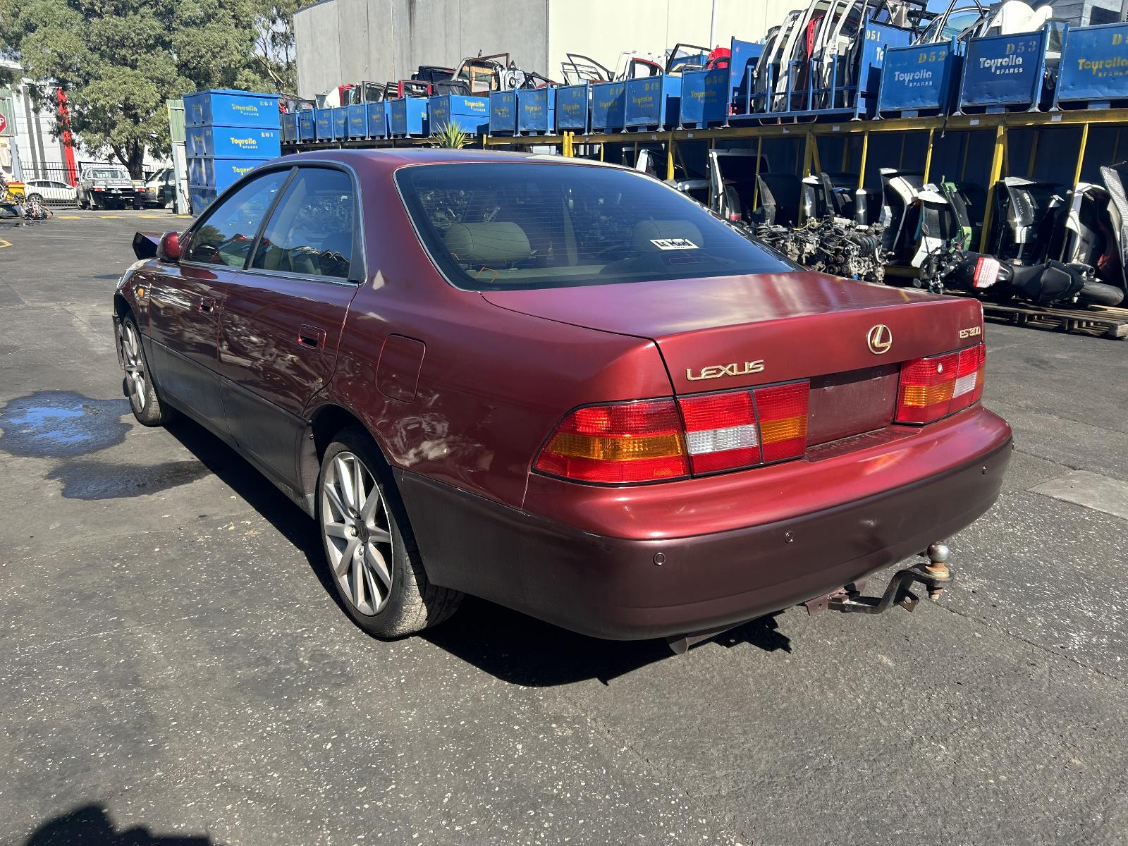 View Auto part Door/Boot/Gate Lock Lexus Es300 (92-05) 1999