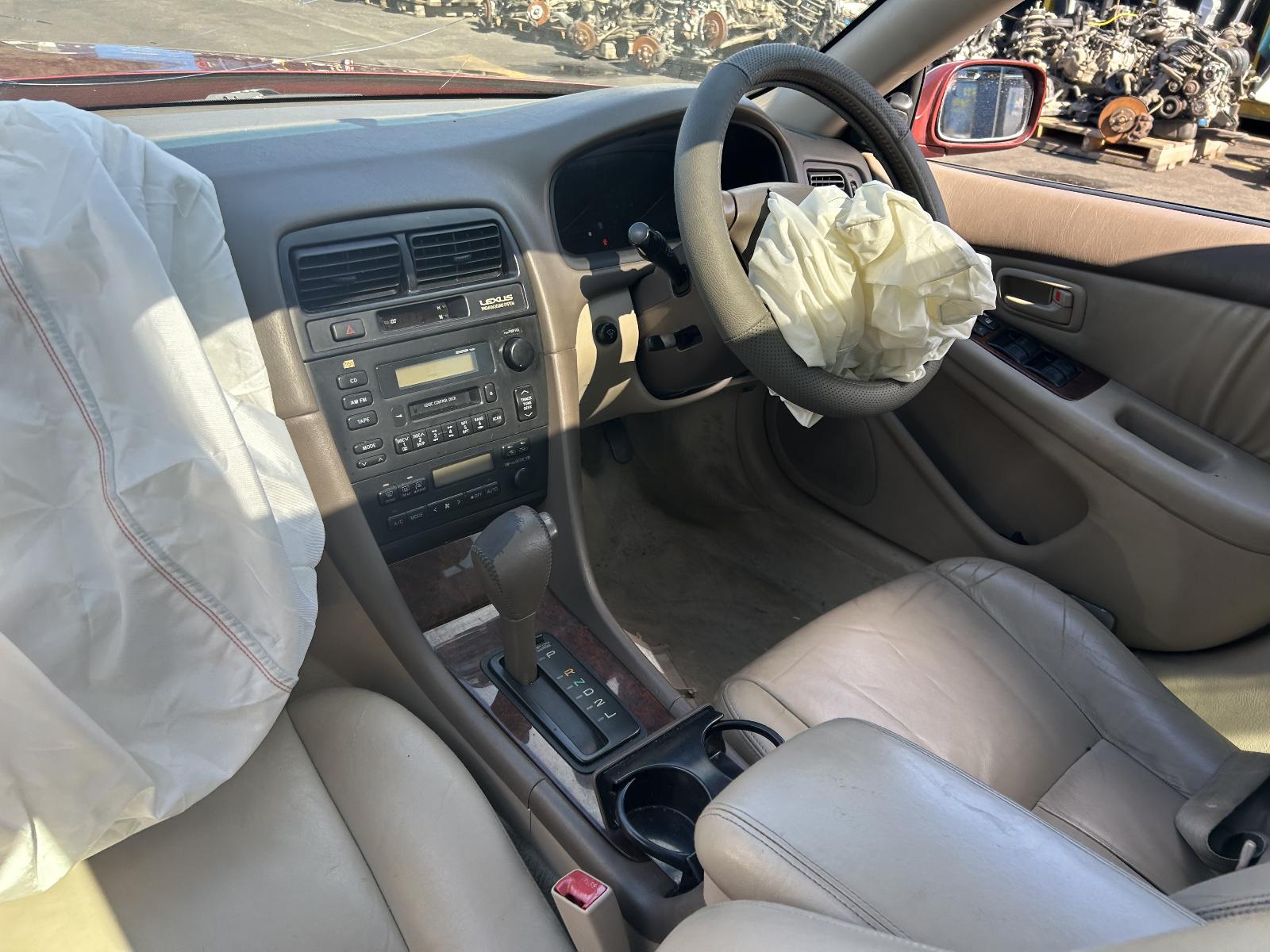 View Auto part Door/Boot/Gate Lock Lexus Es300 (92-05) 1999