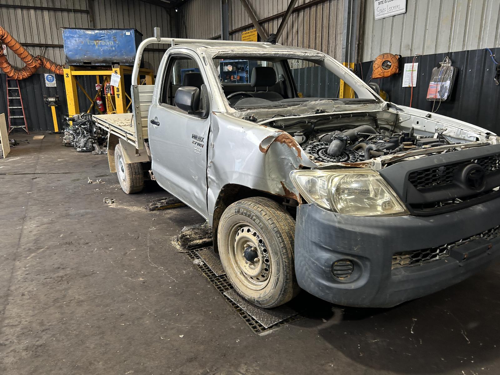 Axle Hilux Toyota 2009