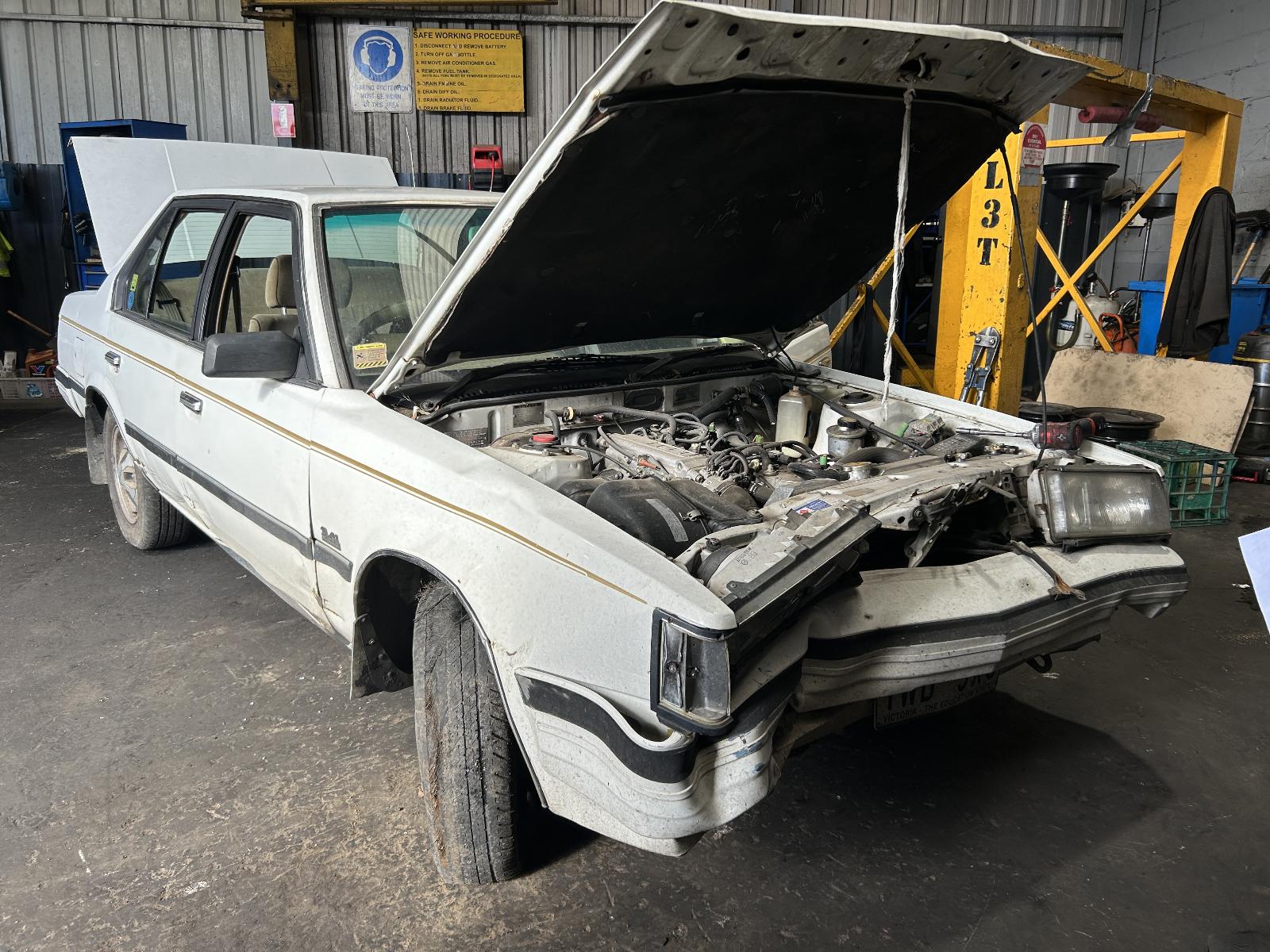 View Auto part Steering Pump Toyota Corona 1985