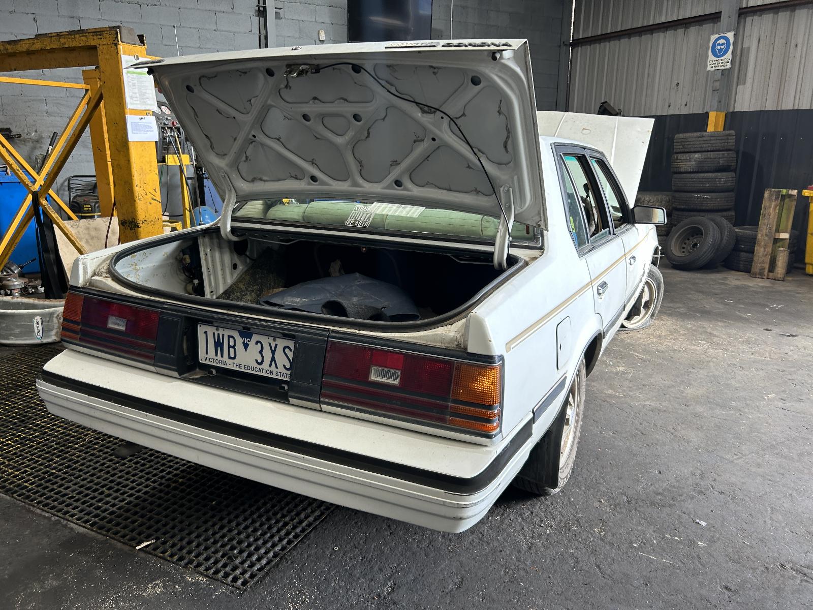 View Auto part Steering Pump Toyota Corona 1985