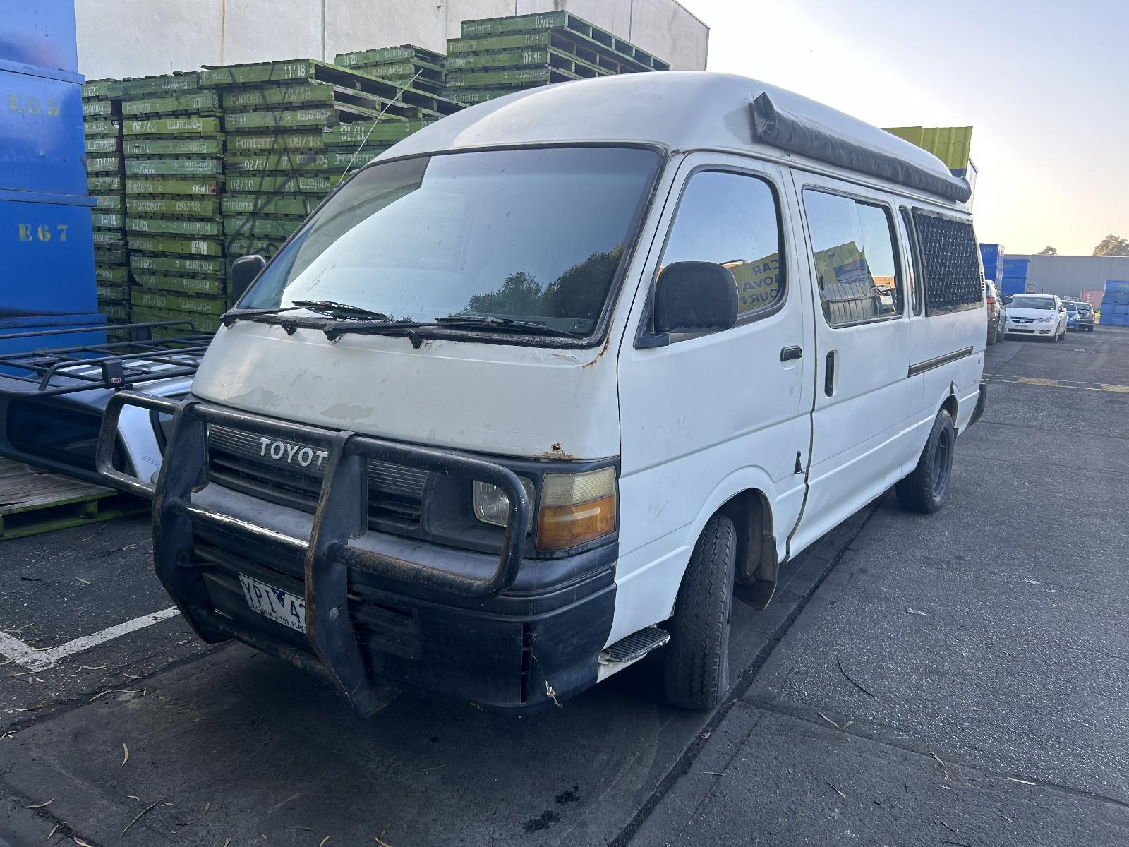 View Auto part Steering Pump Toyota Hiace 1990