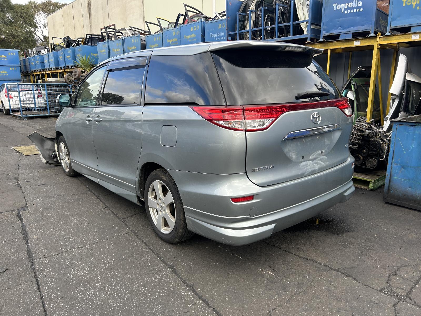 Right Rear Door Sliding Estima Toyota 2010