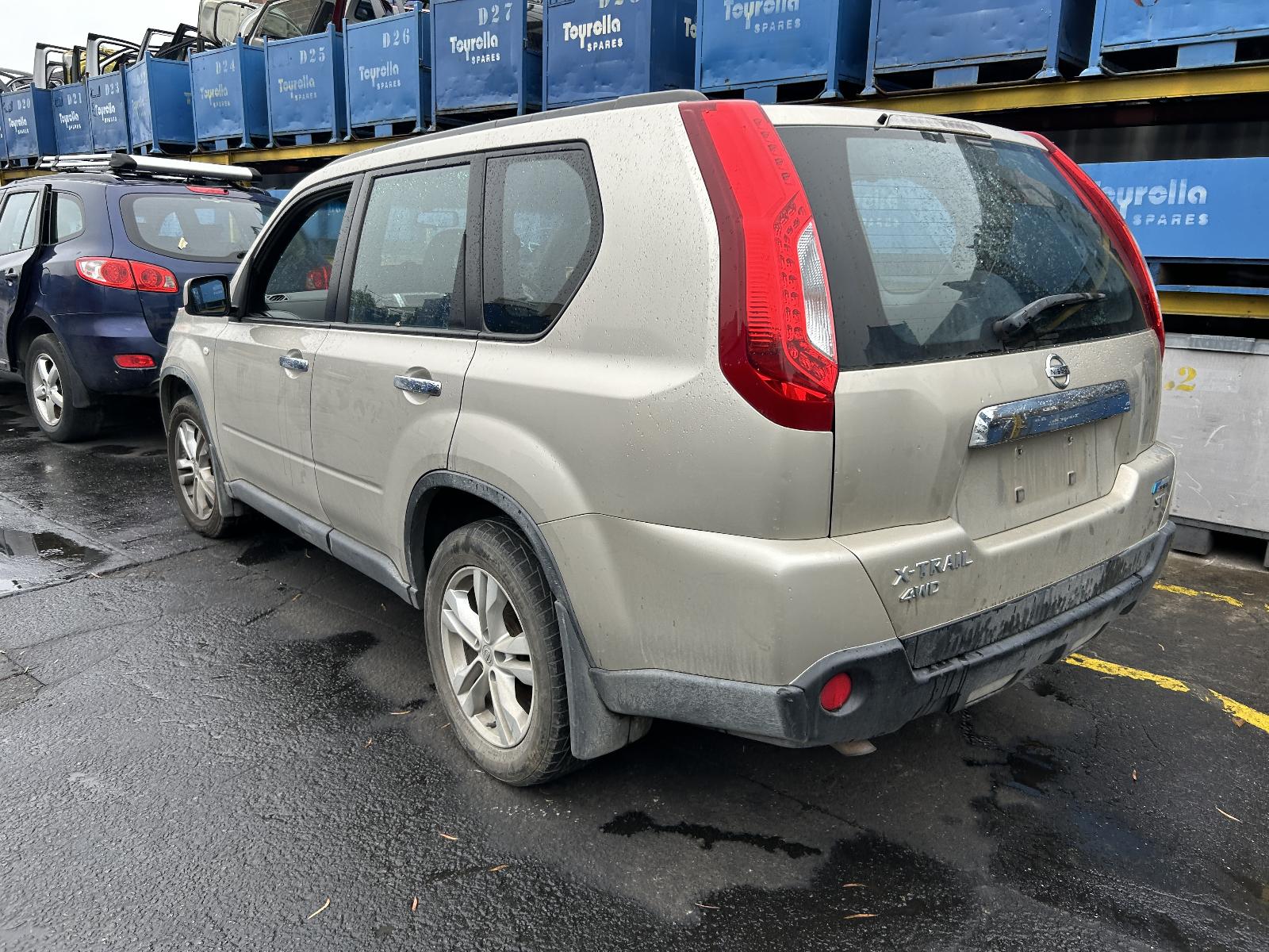 View Auto part Alternator Nissan Xtrail 2012