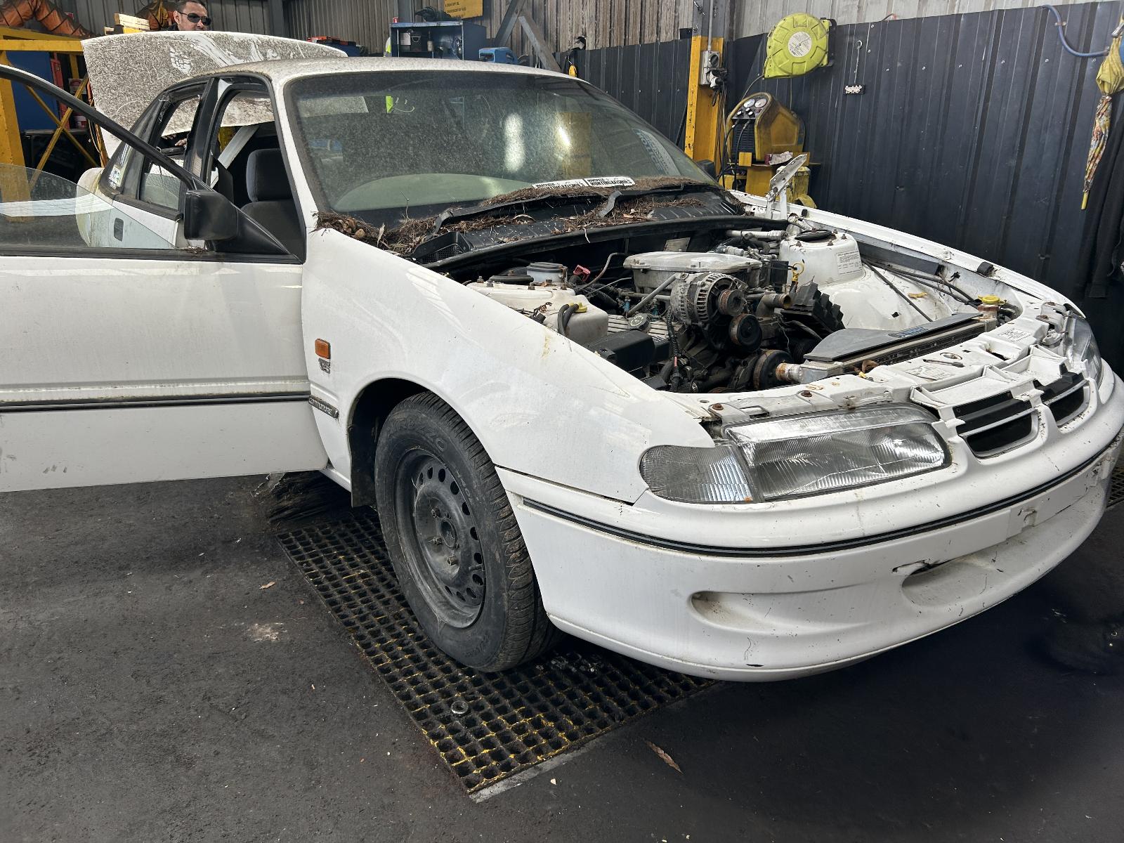 Ecu Commodore Holden 1996