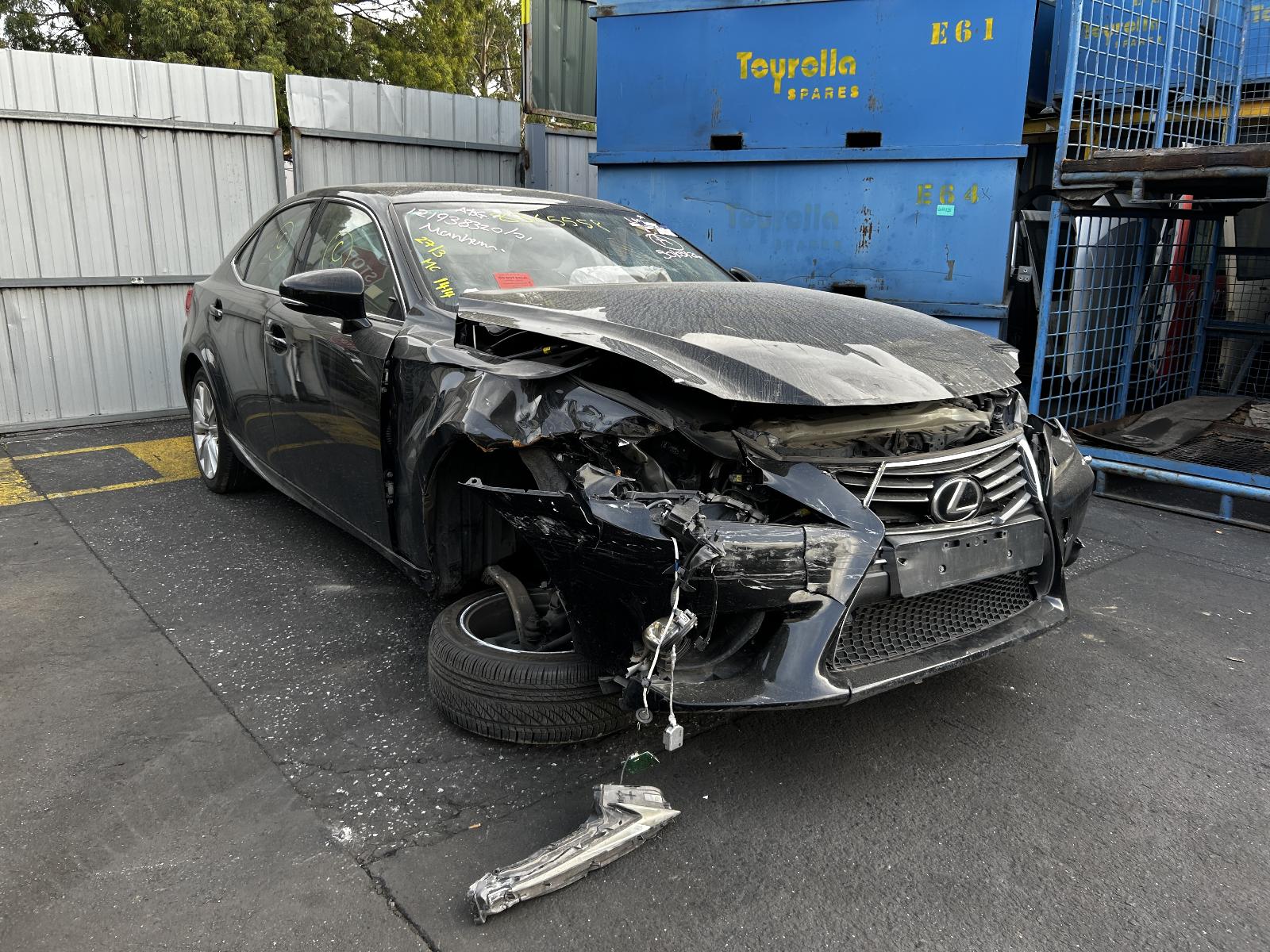 View Auto part R/Bar Bracket/Reinfo Lexus Is Series 2015