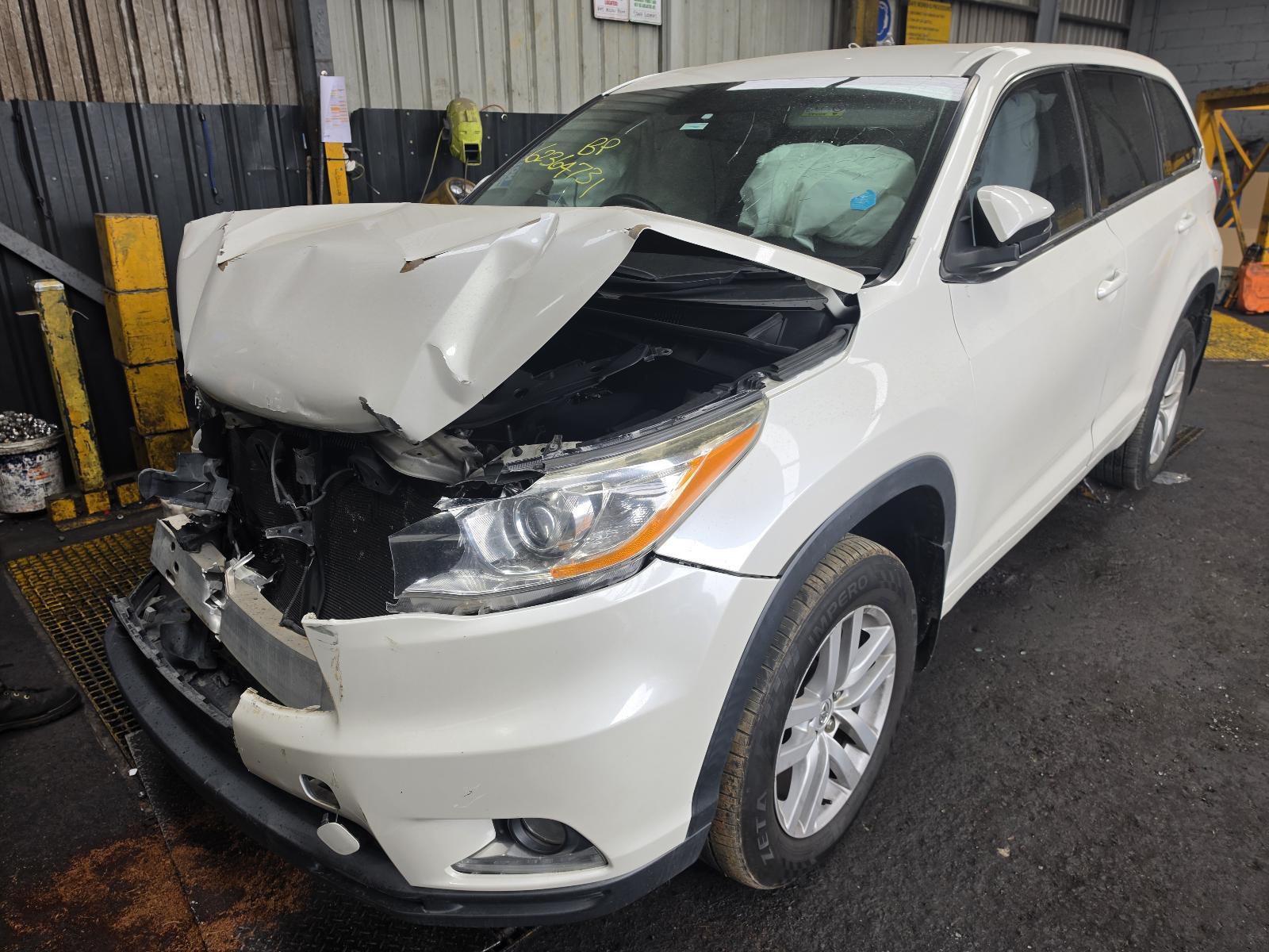 2014 Toyota Kluger Seatbelt/Stalk View Auto part Seatbelt/Stalk Toyota Kluger 2014