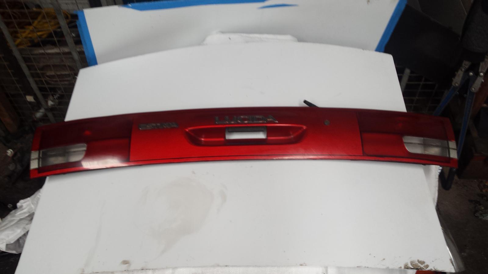 1992 Toyota Estima Rear Garnish View Auto part Rear Garnish Toyota Estima 1992