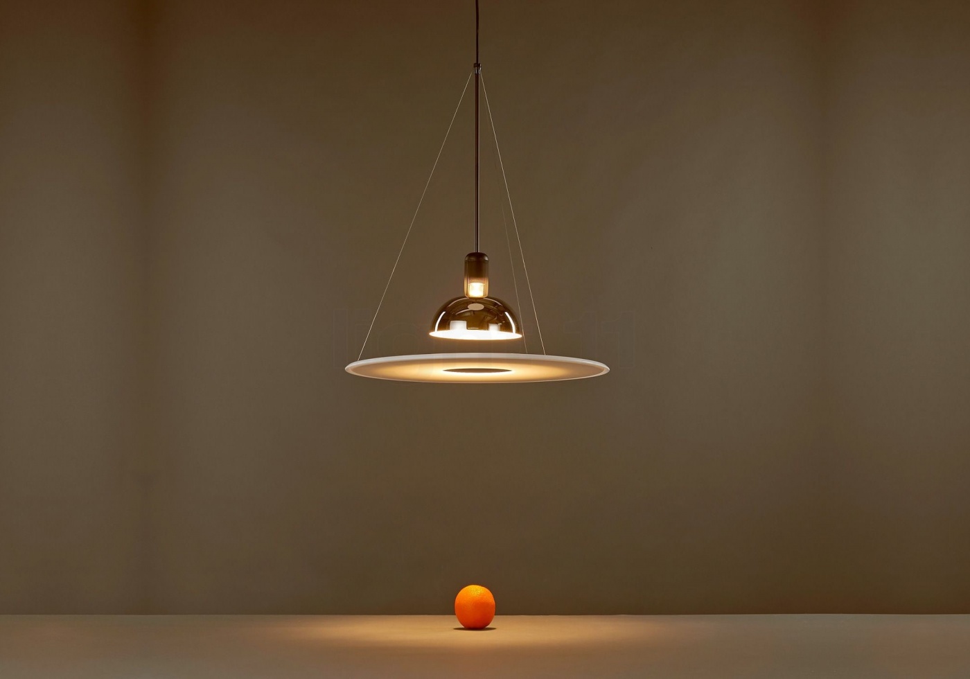 Frisbi Pendant Hero1