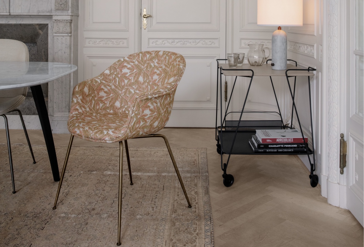 Gubi Bat Dining Fully Uph 1 4