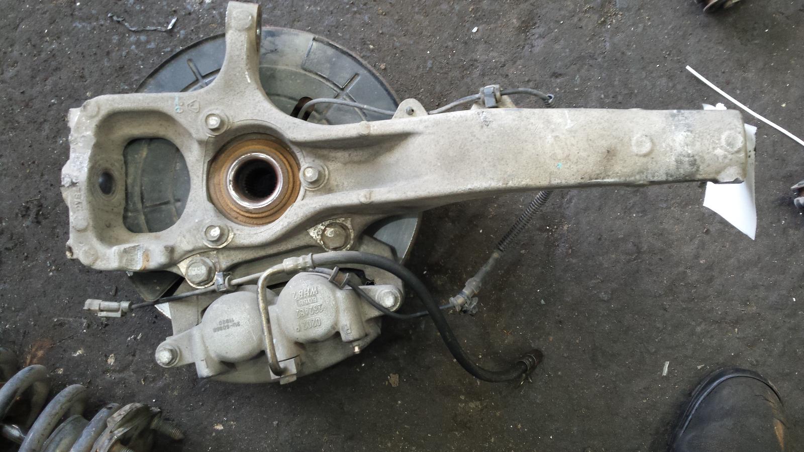 View Auto part Right Front Hub Assembly Jeep Commander 2006
